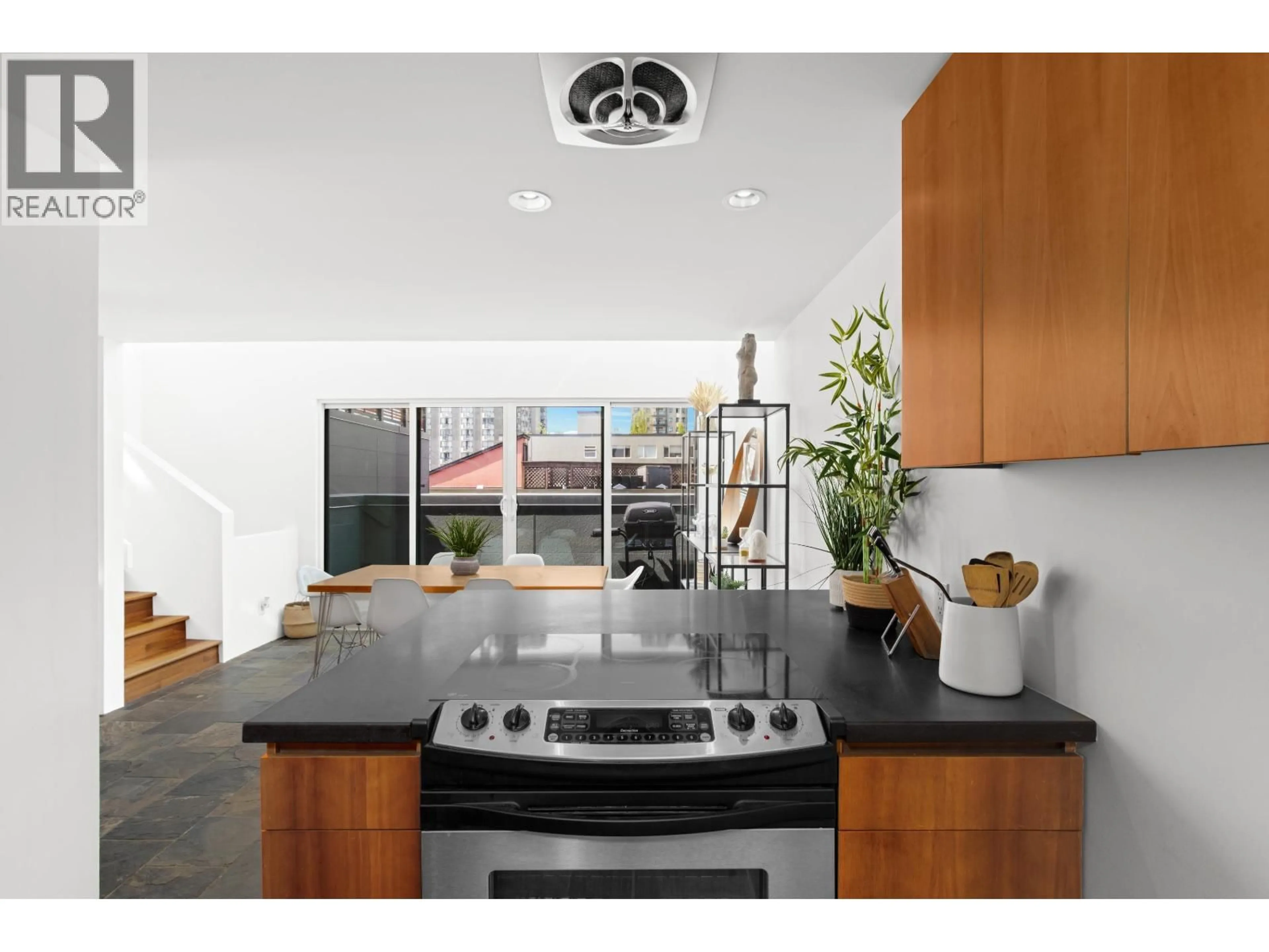 Unknown for 9 - 1934 BARCLAY STREET, Vancouver British Columbia V6G1L3