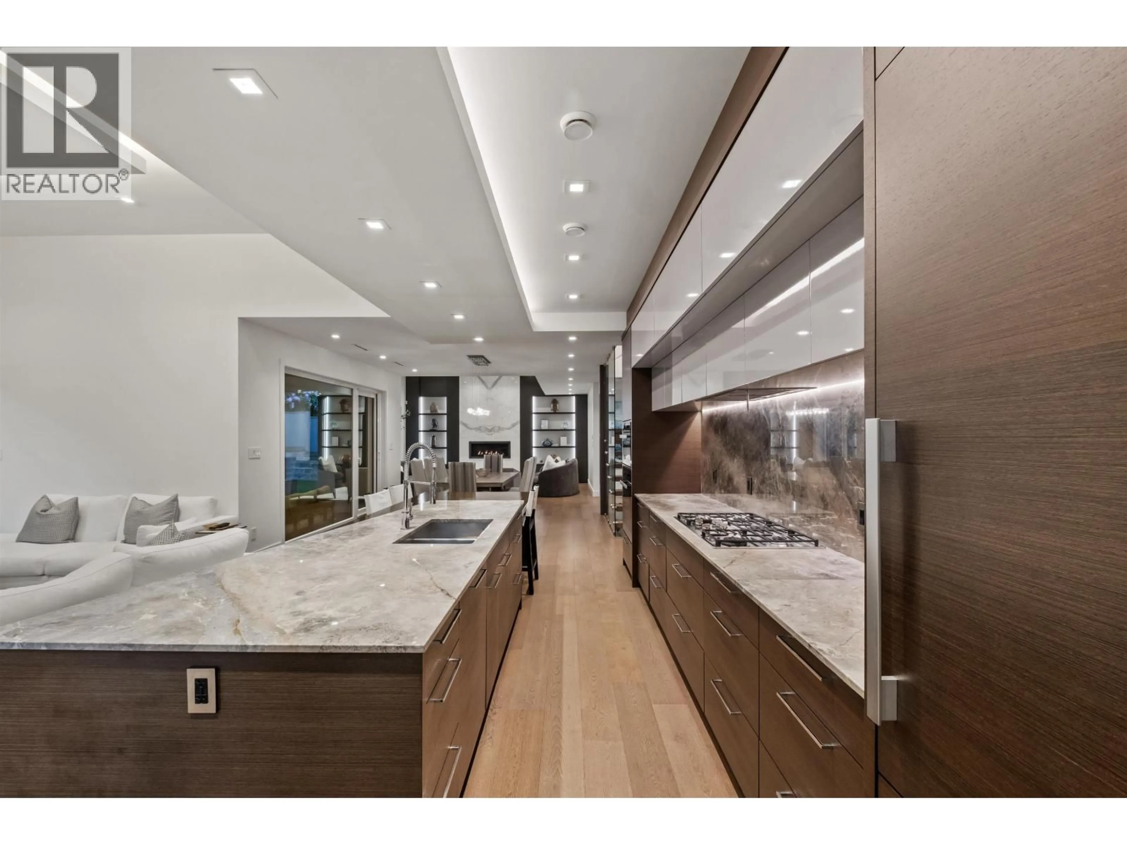 Contemporary kitchen, ceramic/tile floor for 920 MELBOURNE AVENUE, North Vancouver British Columbia V7R1N7