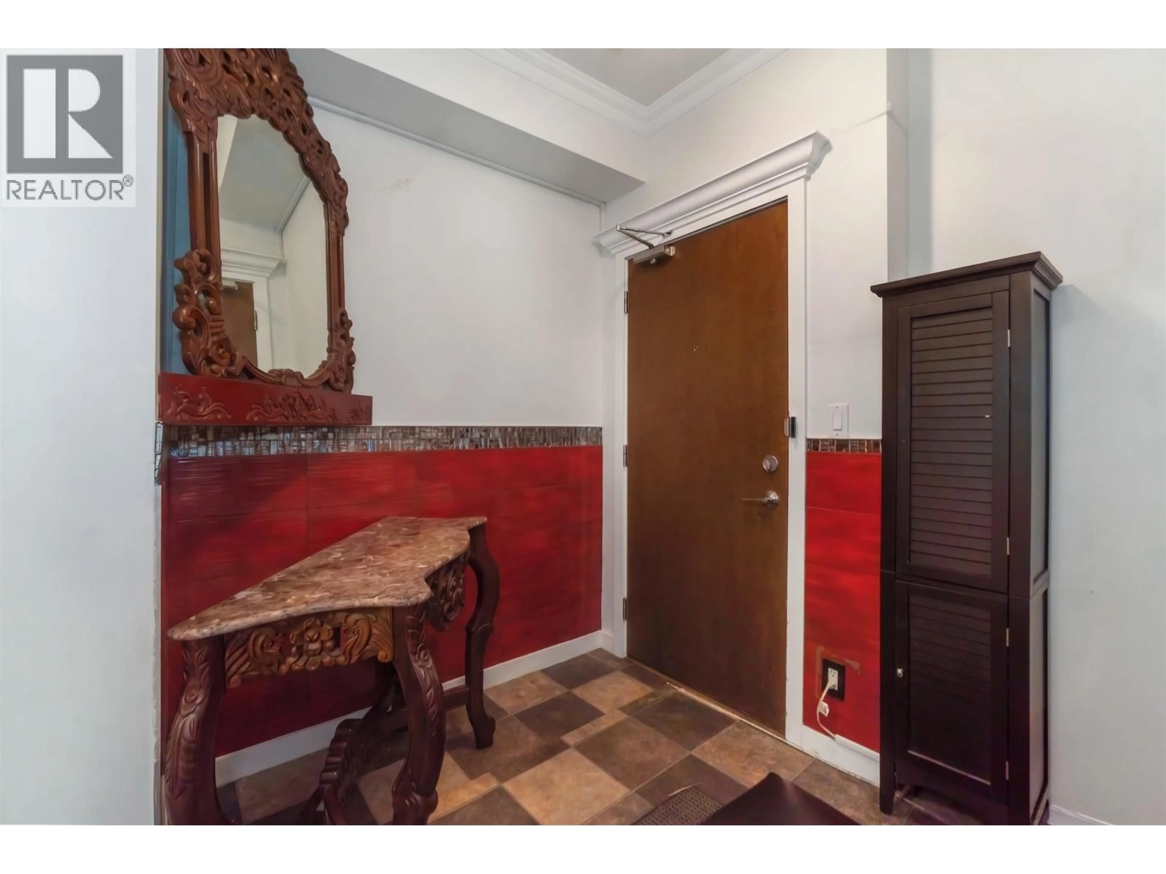 Indoor foyer for 220 - 225 FRANCIS WAY, New Westminster British Columbia V3L0G1