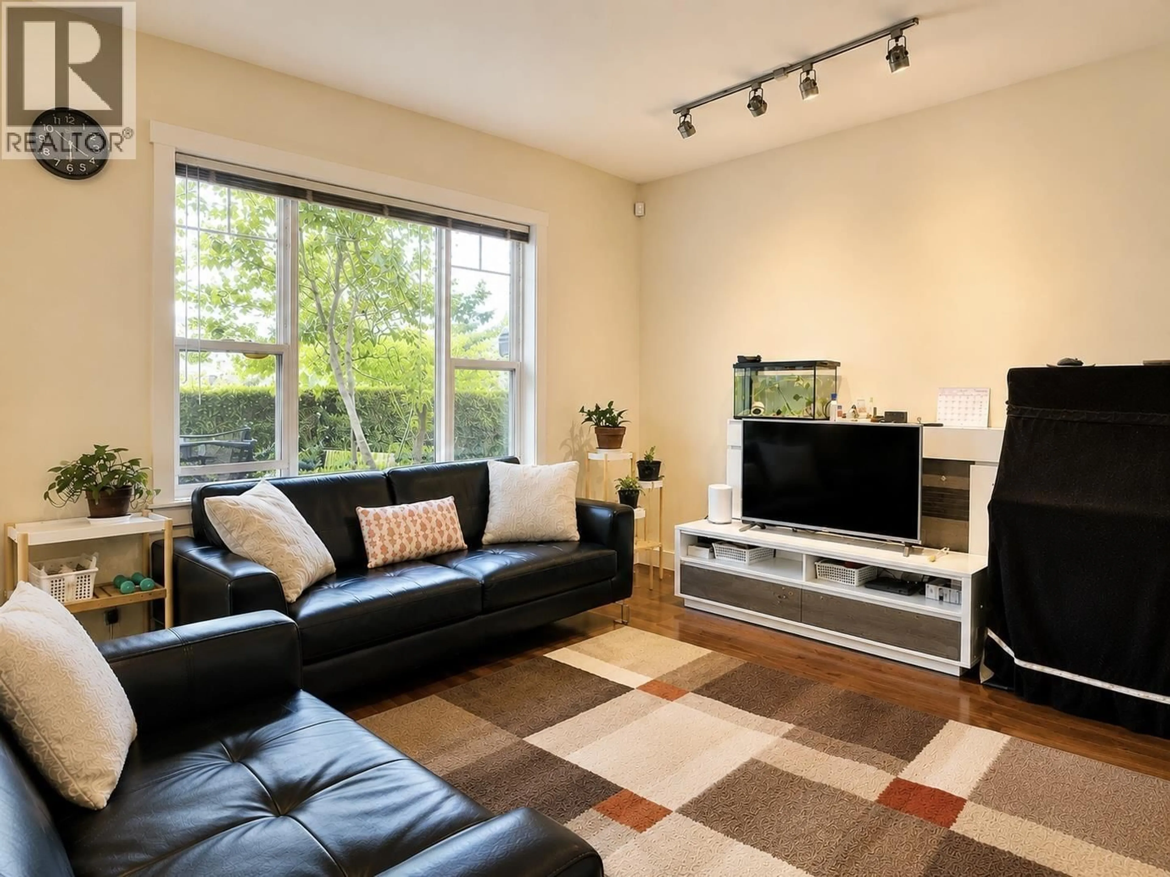 Living room with furniture, unknown for 5 - 9699 SILLS AVENUE, Richmond British Columbia V6Y0C8