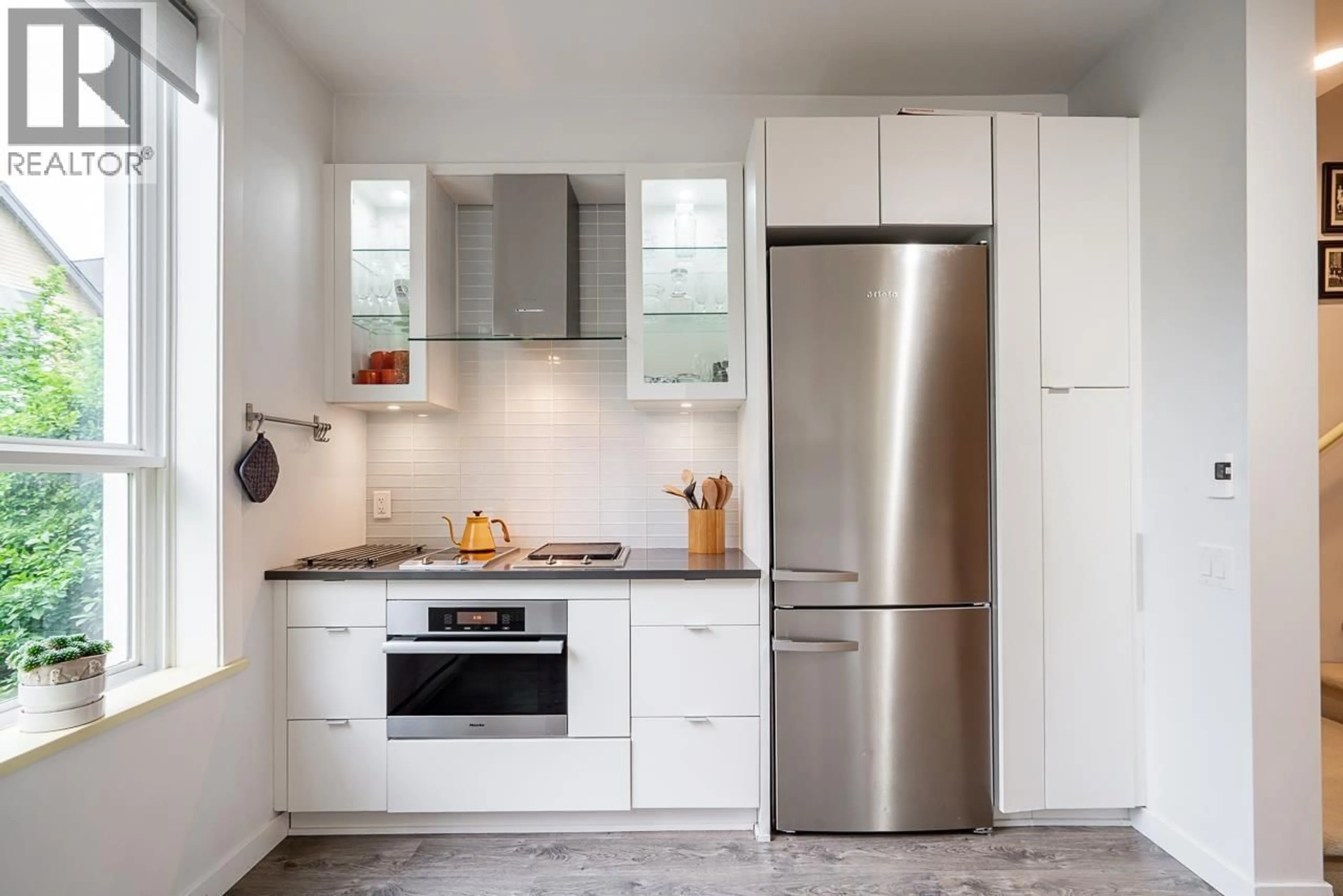 Standard kitchen, unknown for 20 - 2332 RANGER LANE, Port Coquitlam British Columbia V3B0J4