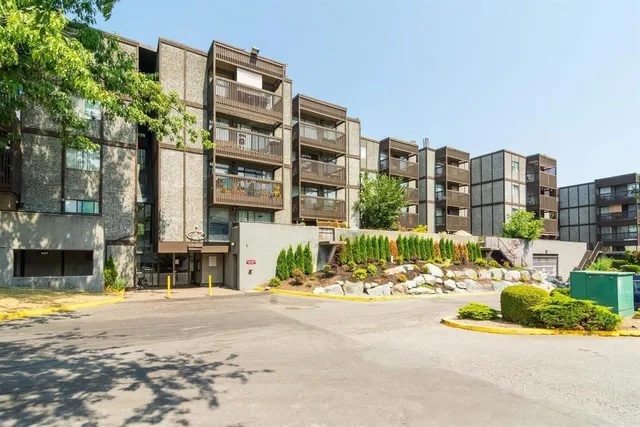 401 - 9682 134 STREET, Surrey 2