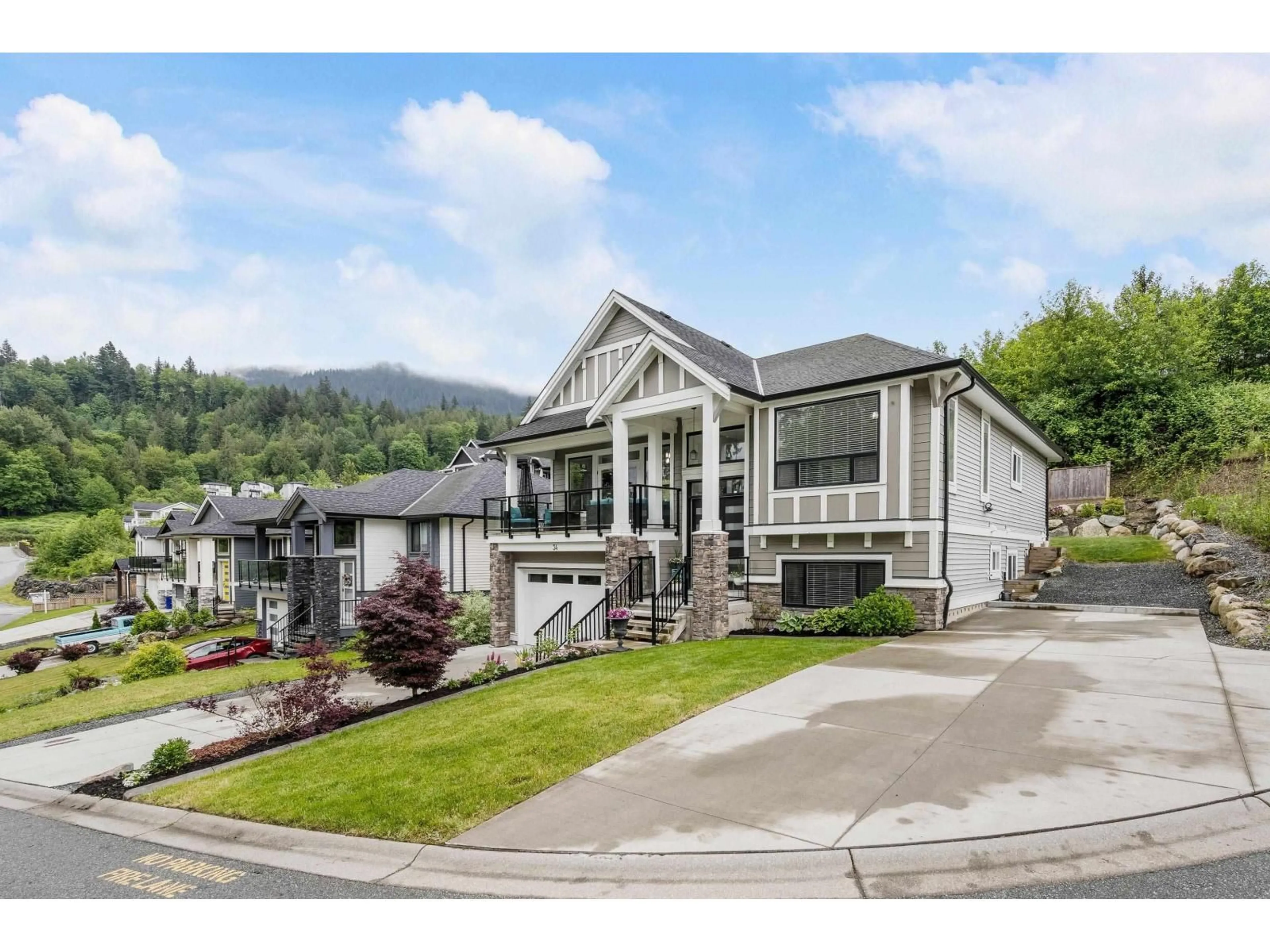 Home with vinyl exterior material, mountain view for 34 - 8295 NIXON ROAD, Chilliwack British Columbia V4Z0C8