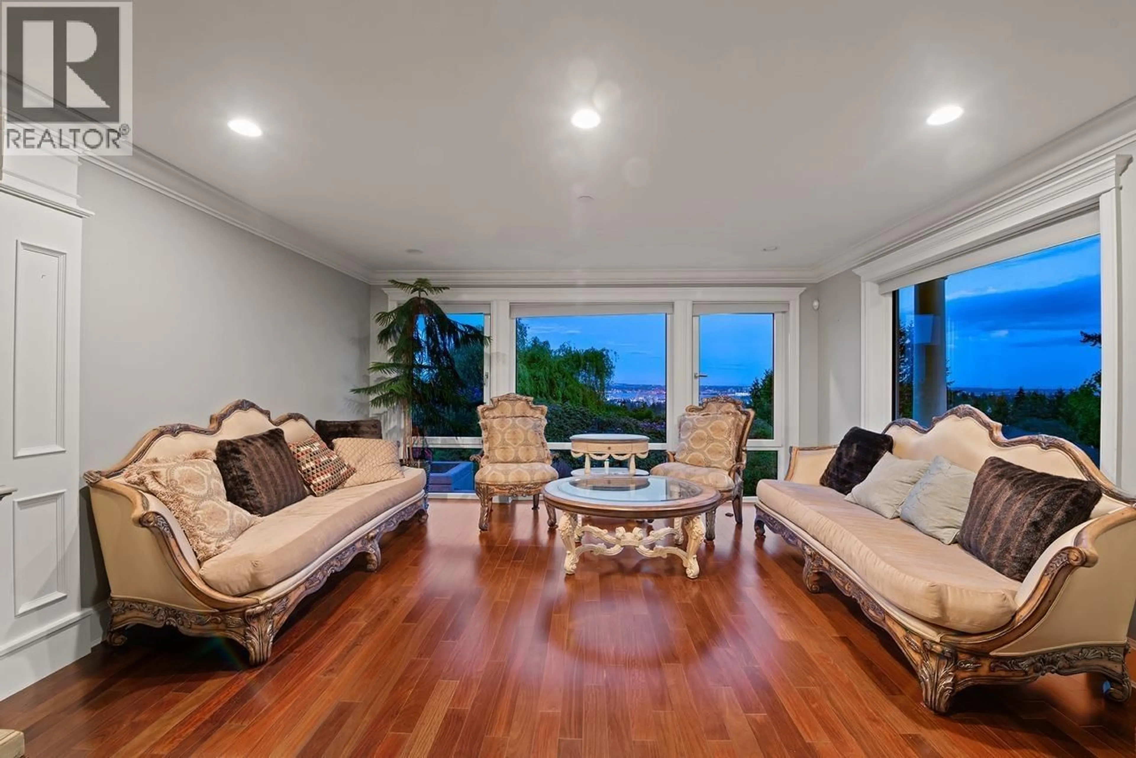 Living room with furniture, unknown for 761 EYREMOUNT DRIVE, West Vancouver British Columbia V7S2A3