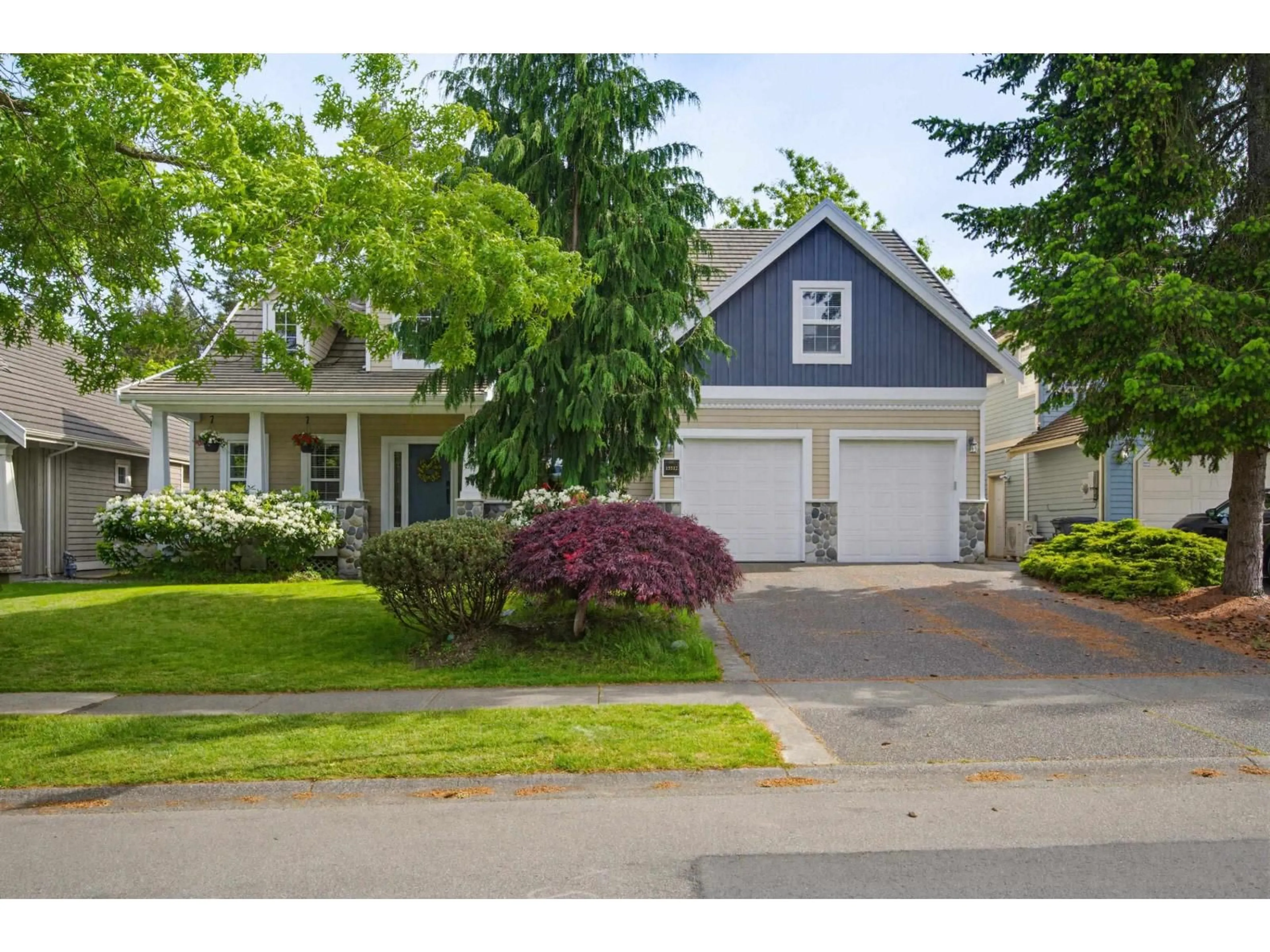 Home with vinyl exterior material, street for 15512 37A AVENUE, Surrey British Columbia V3S0H6