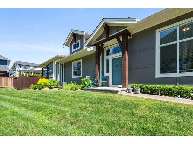 36 - 628 MCCOMBS DRIVE, Harrison Hot Springs 2