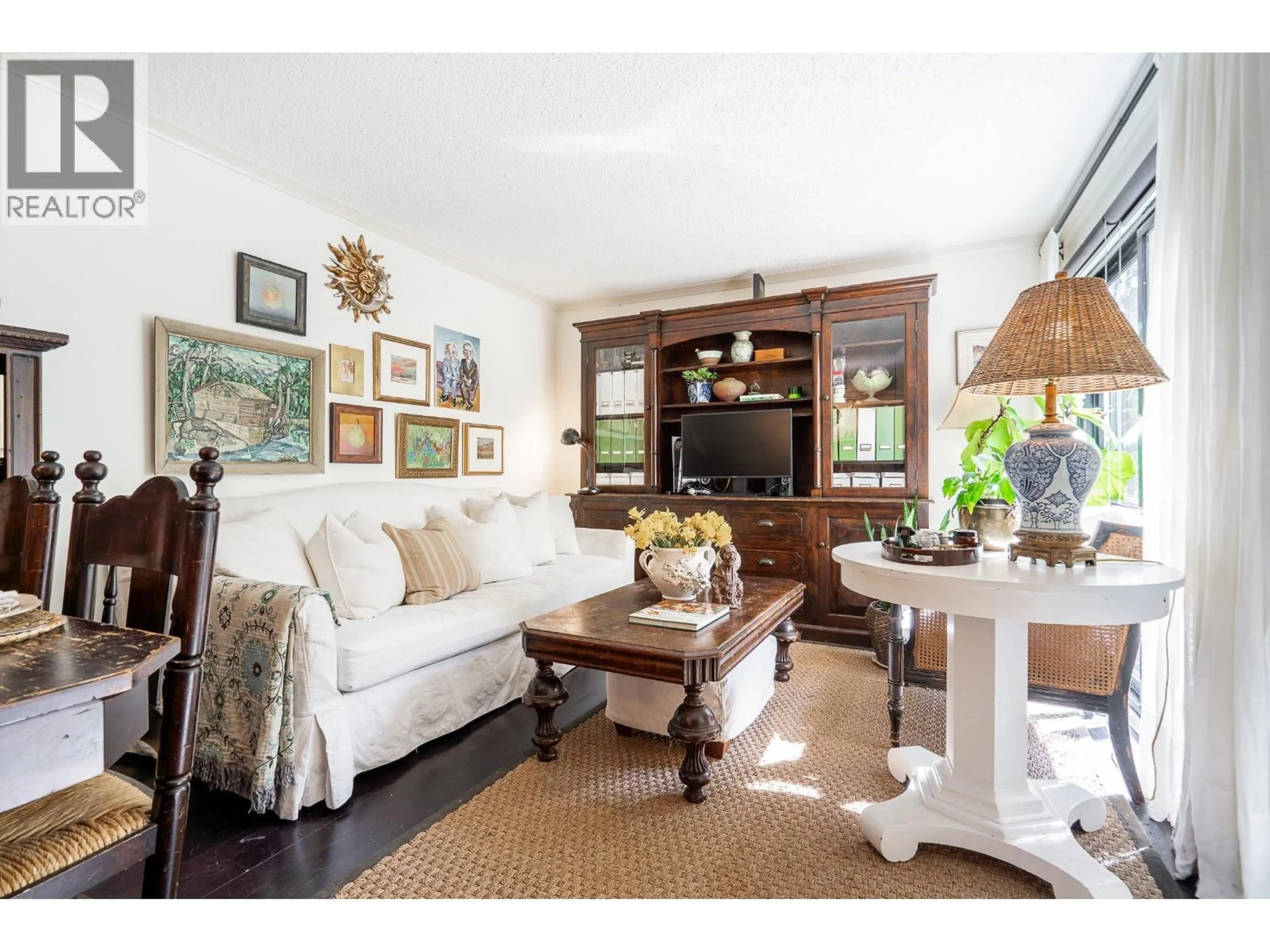 Living room with furniture, wood/laminate floor for 2 - 303 AFTON LANE, Port Moody British Columbia V3H3V8