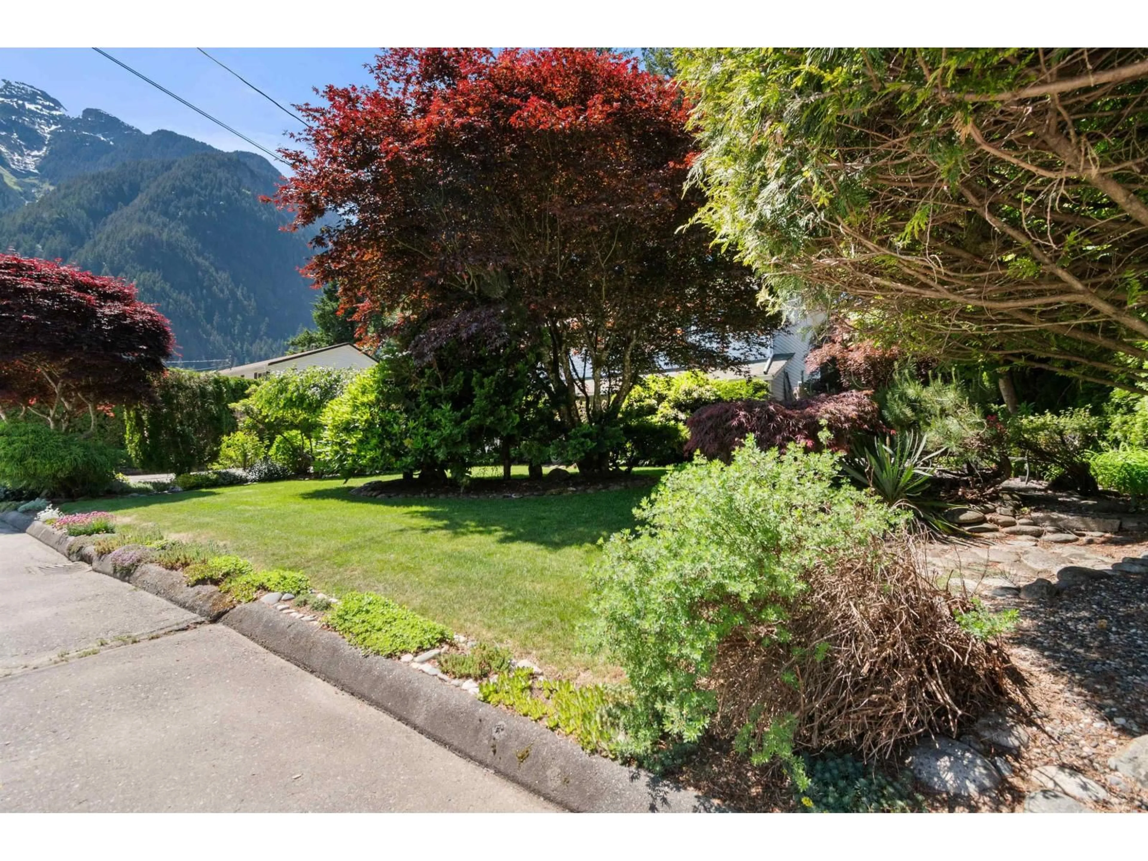 A pic from outside/outdoor area/front of a property/back of a property/a pic from drone, mountain view for 21035 SWALLOW PLACE, Hope British Columbia V0X1L1
