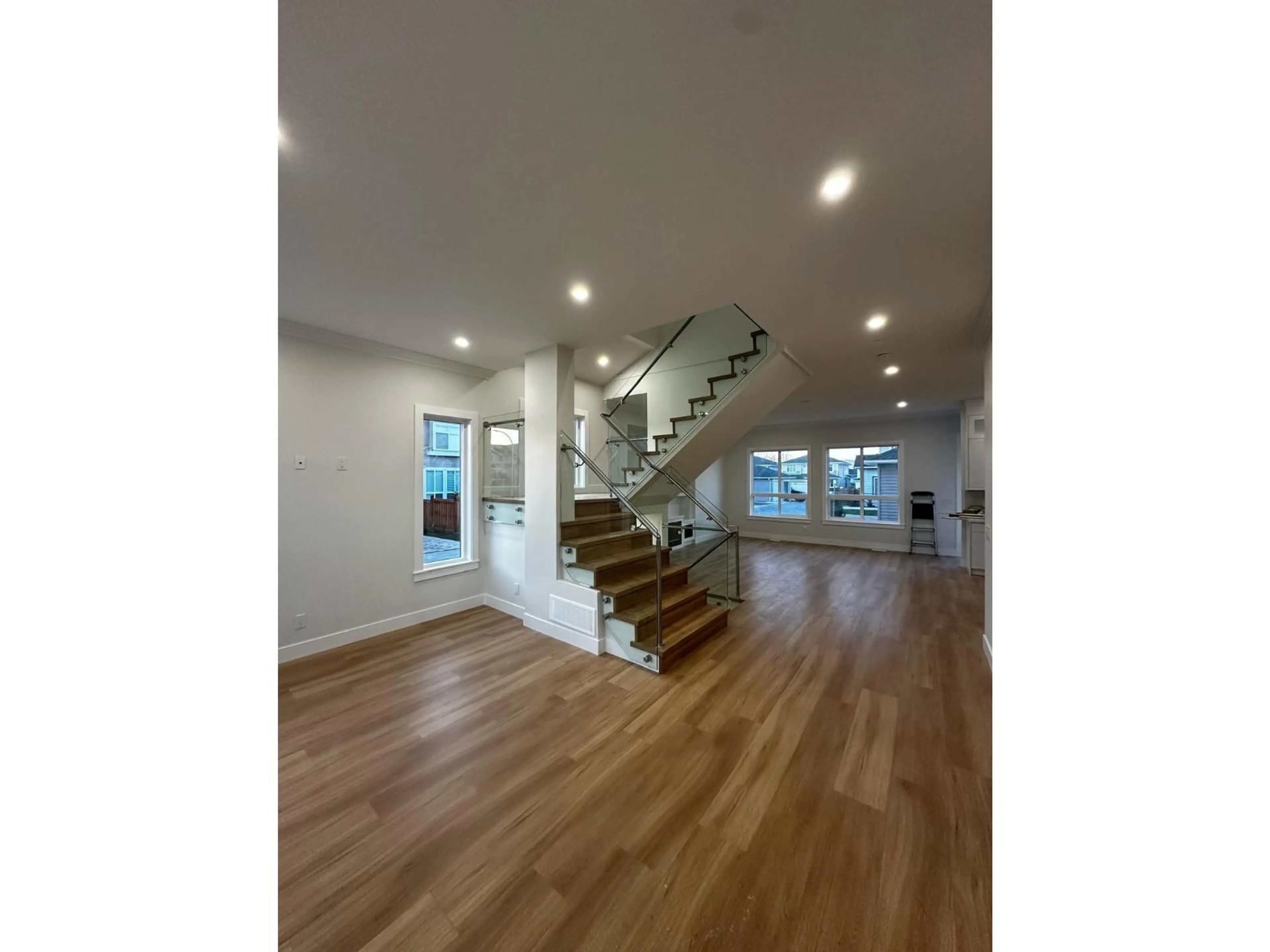 Indoor foyer for 7661 197 STREET, Langley British Columbia V2Y1S2