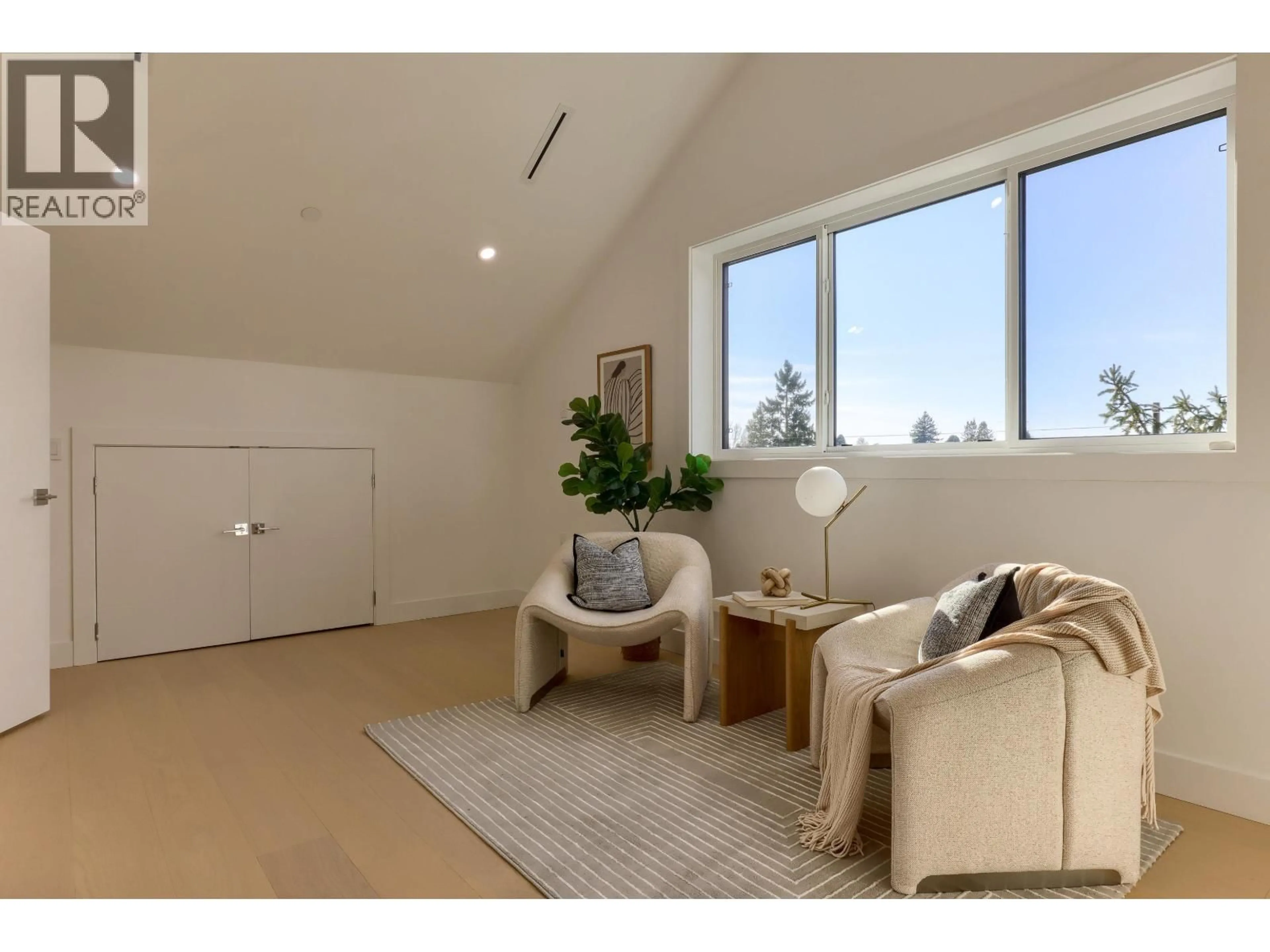 A pic of a room for 1 - 4742 ST. CATHERINES STREET, Vancouver British Columbia V5V4M7