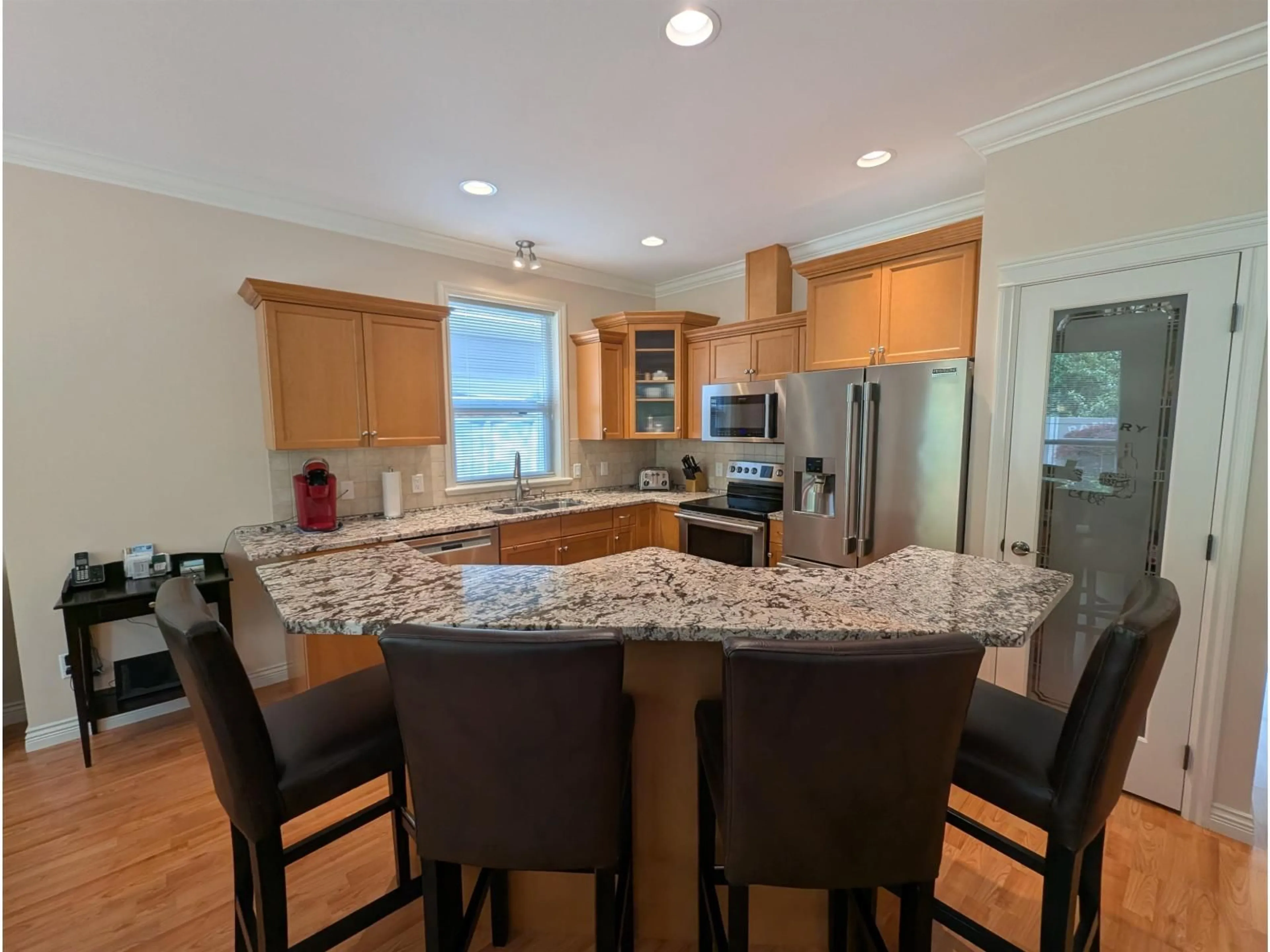 Open concept kitchen, unknown for 46570 HEARTHSTONE AVENUE, Chilliwack British Columbia V2R0E4