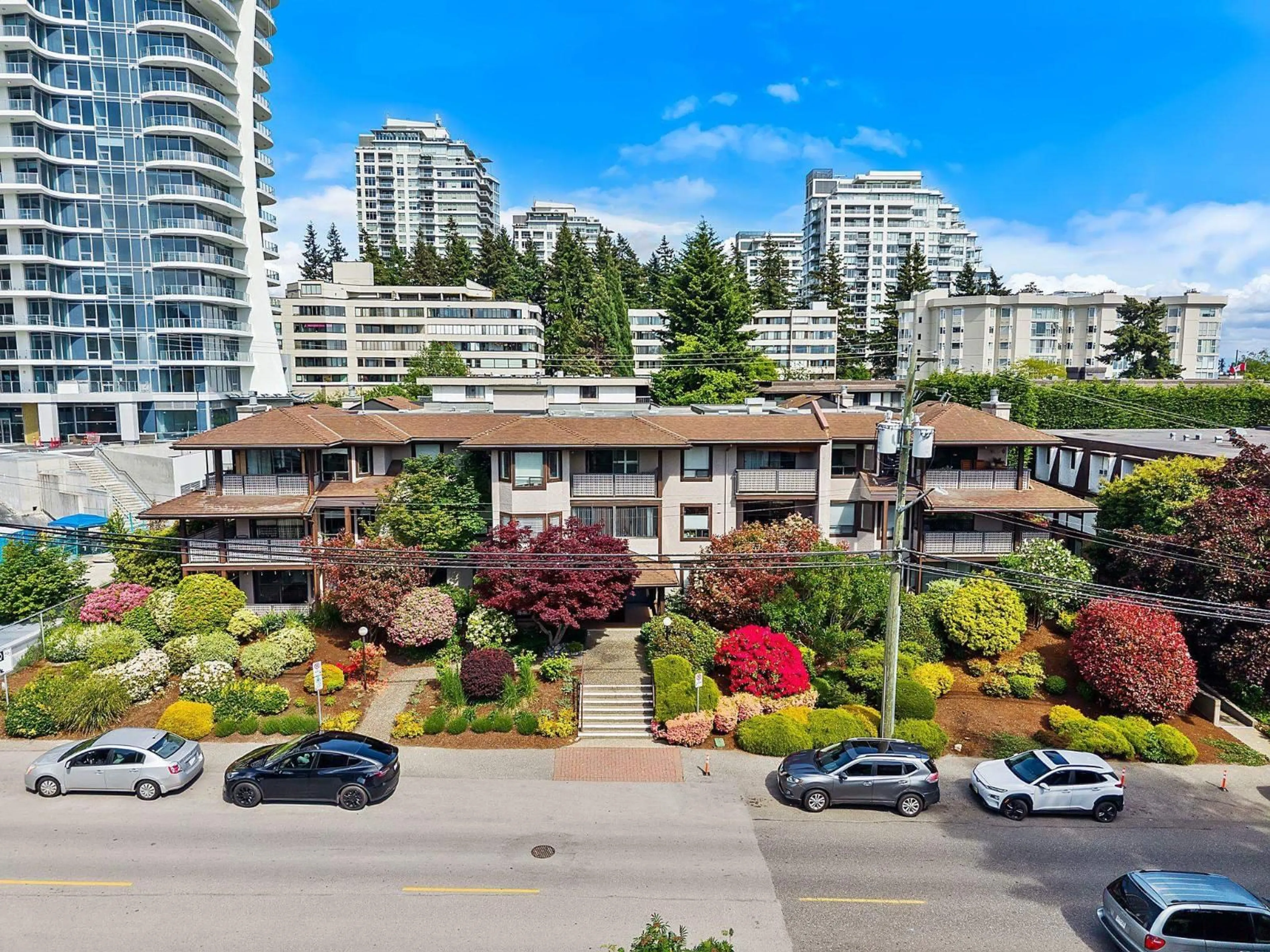 A pic from outside/outdoor area/front of a property/back of a property/a pic from drone, city buildings view from balcony for 105 - 1460 MARTIN STREET, White Rock British Columbia V4B3W7