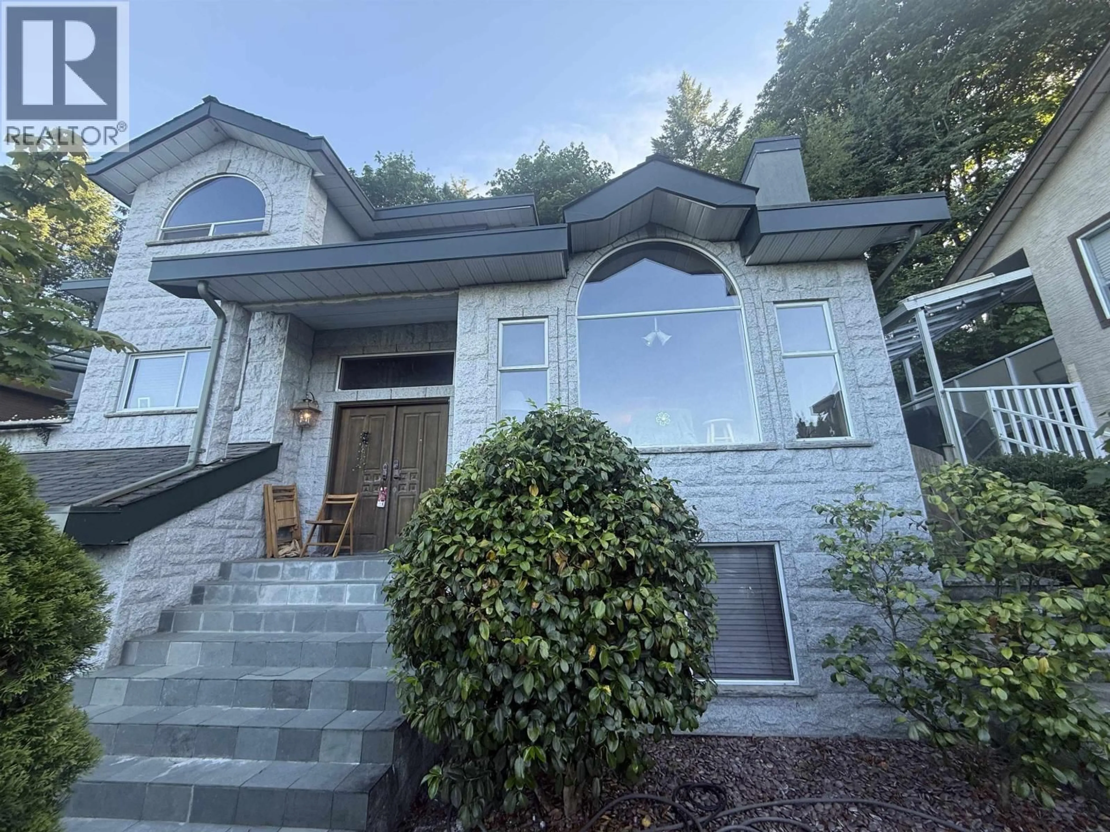 Home with vinyl exterior material, unknown for 19 BURRARD CRESCENT, Port Moody British Columbia V3H4V8