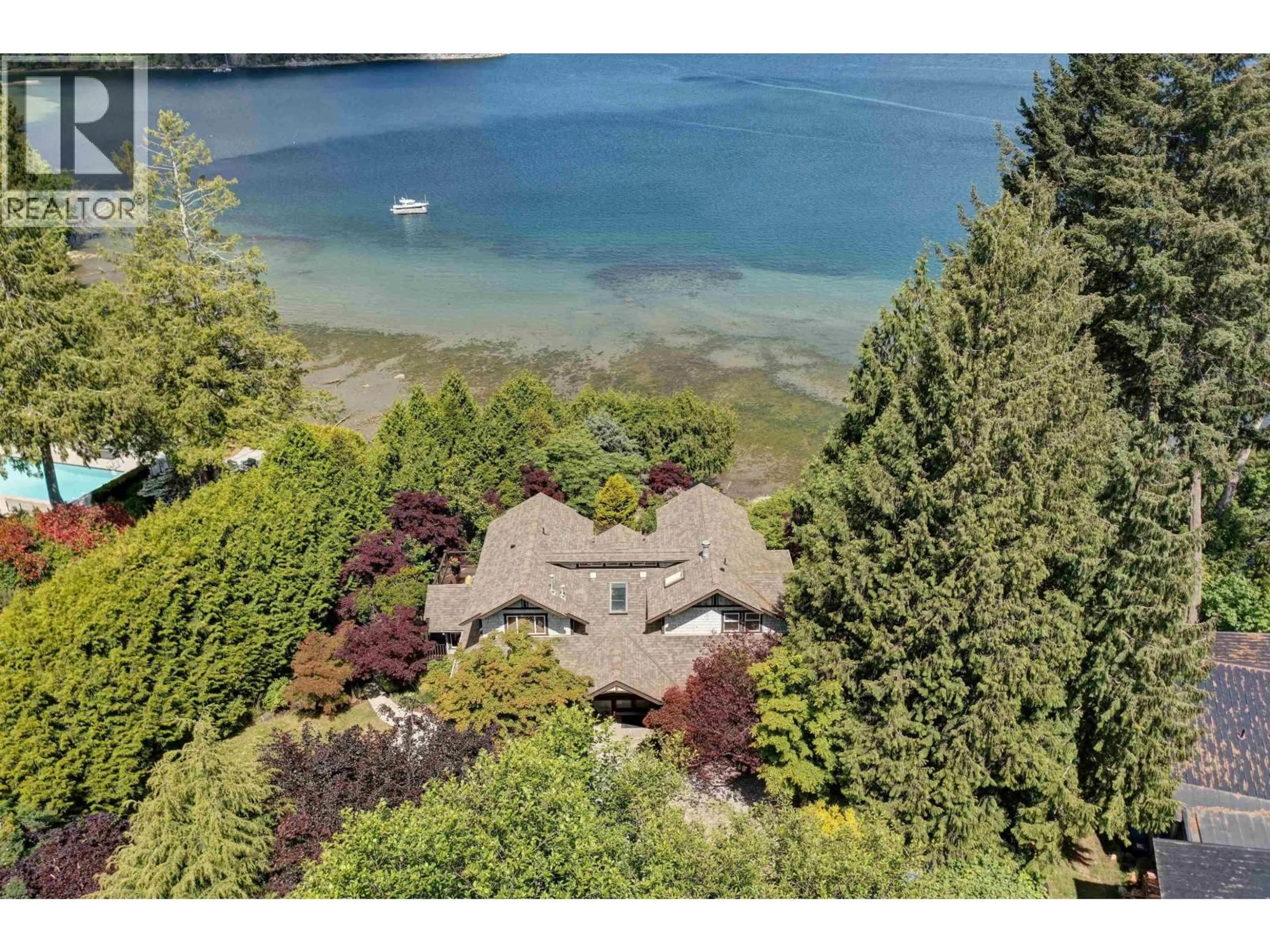 A pic from outside/outdoor area/front of a property/back of a property/a pic from drone, water/lake/river/ocean view for 6480 SHORELINE PLACE, Sechelt British Columbia V7Z0L1