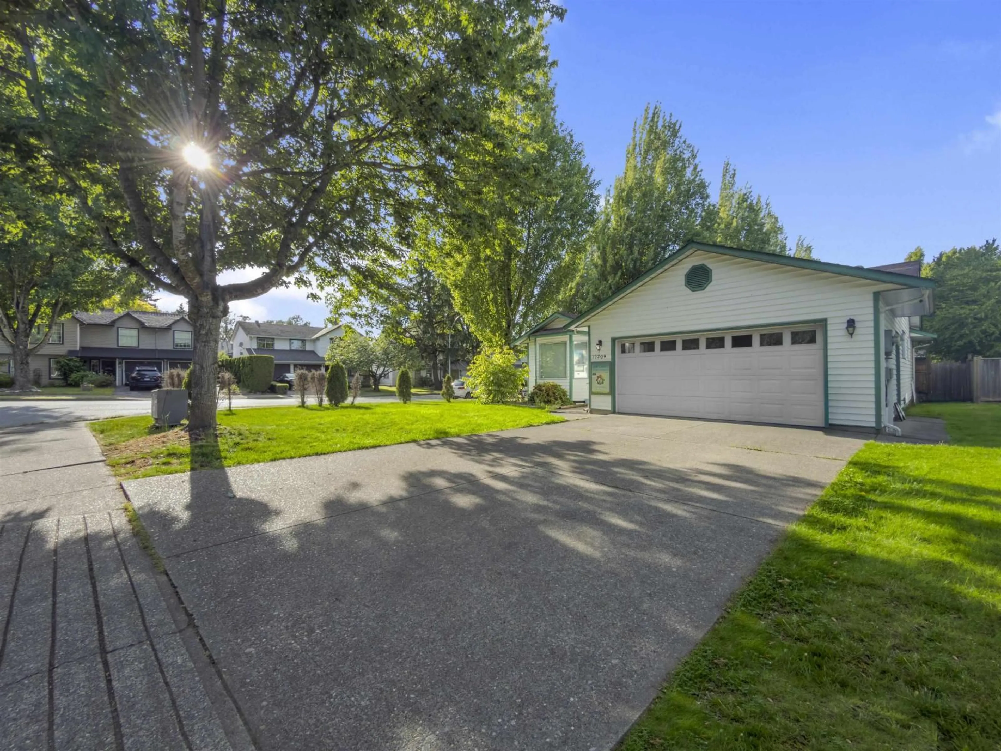 Unknown for 17209 62A AVE, Surrey British Columbia V3S6V6