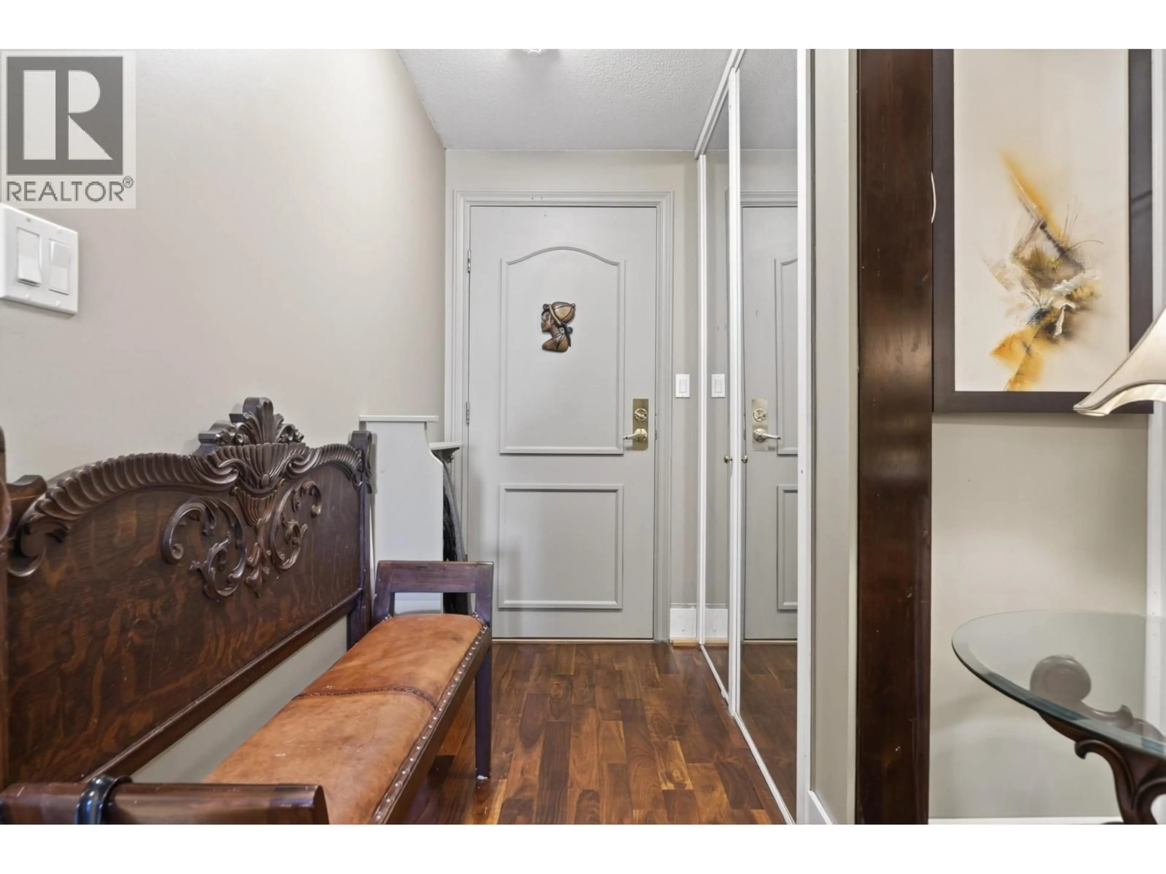 Indoor entryway for 501 - 1327 KEITH ROAD, North Vancouver British Columbia V7J3T5