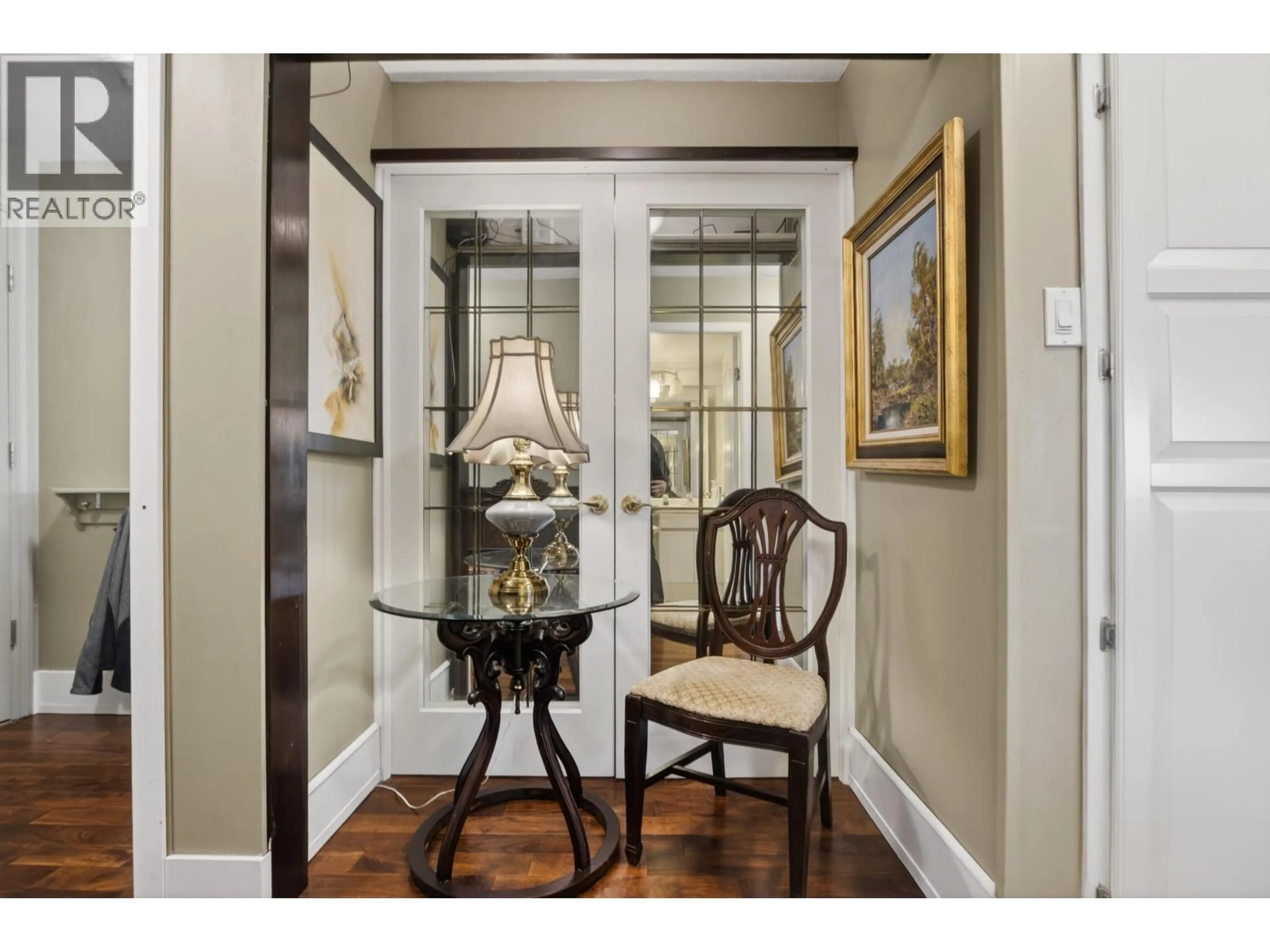 Indoor entryway for 501 - 1327 KEITH ROAD, North Vancouver British Columbia V7J3T5