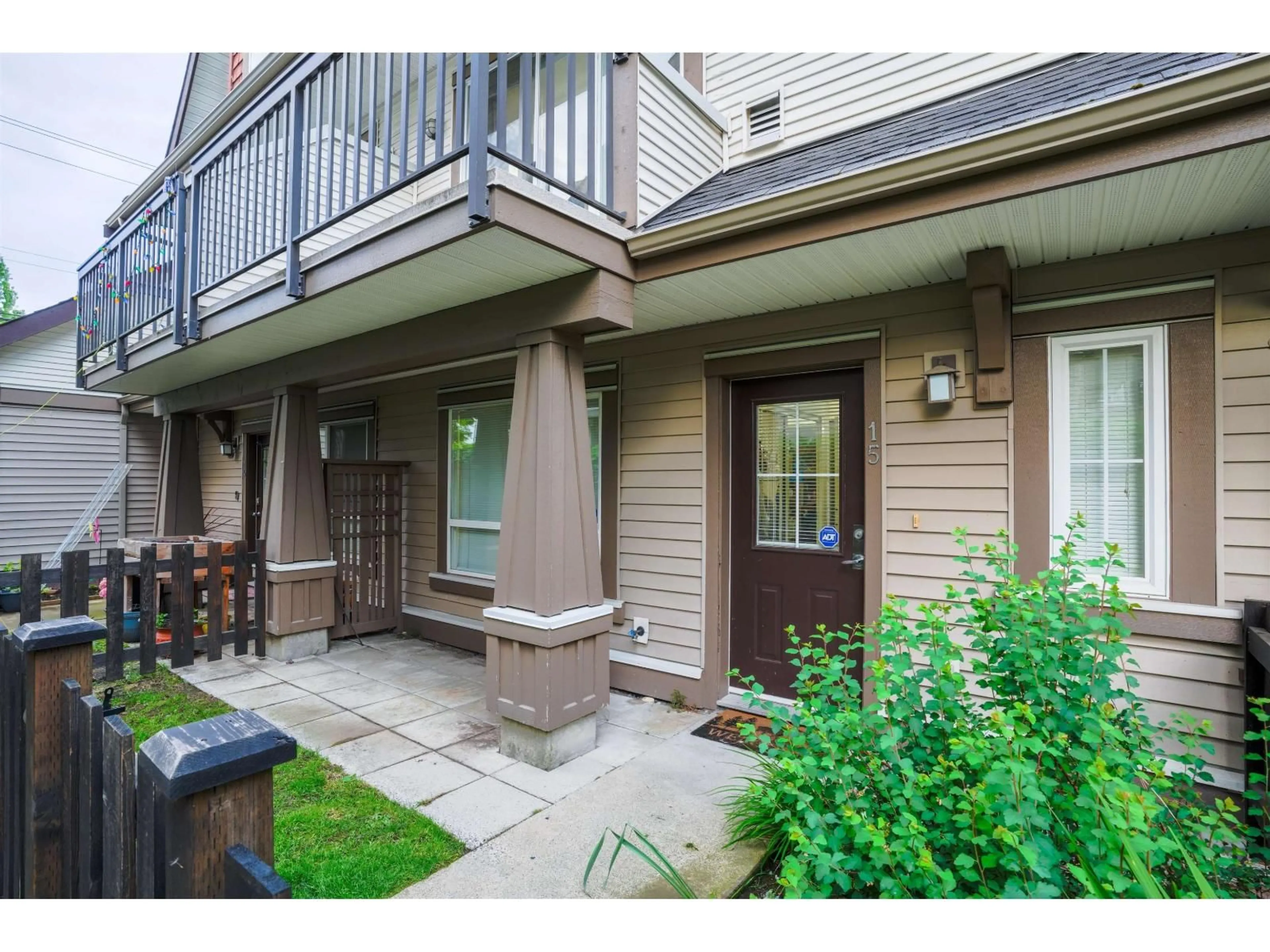 Patio, street for 15 - 7155 189 STREET, Surrey British Columbia V4N5S8