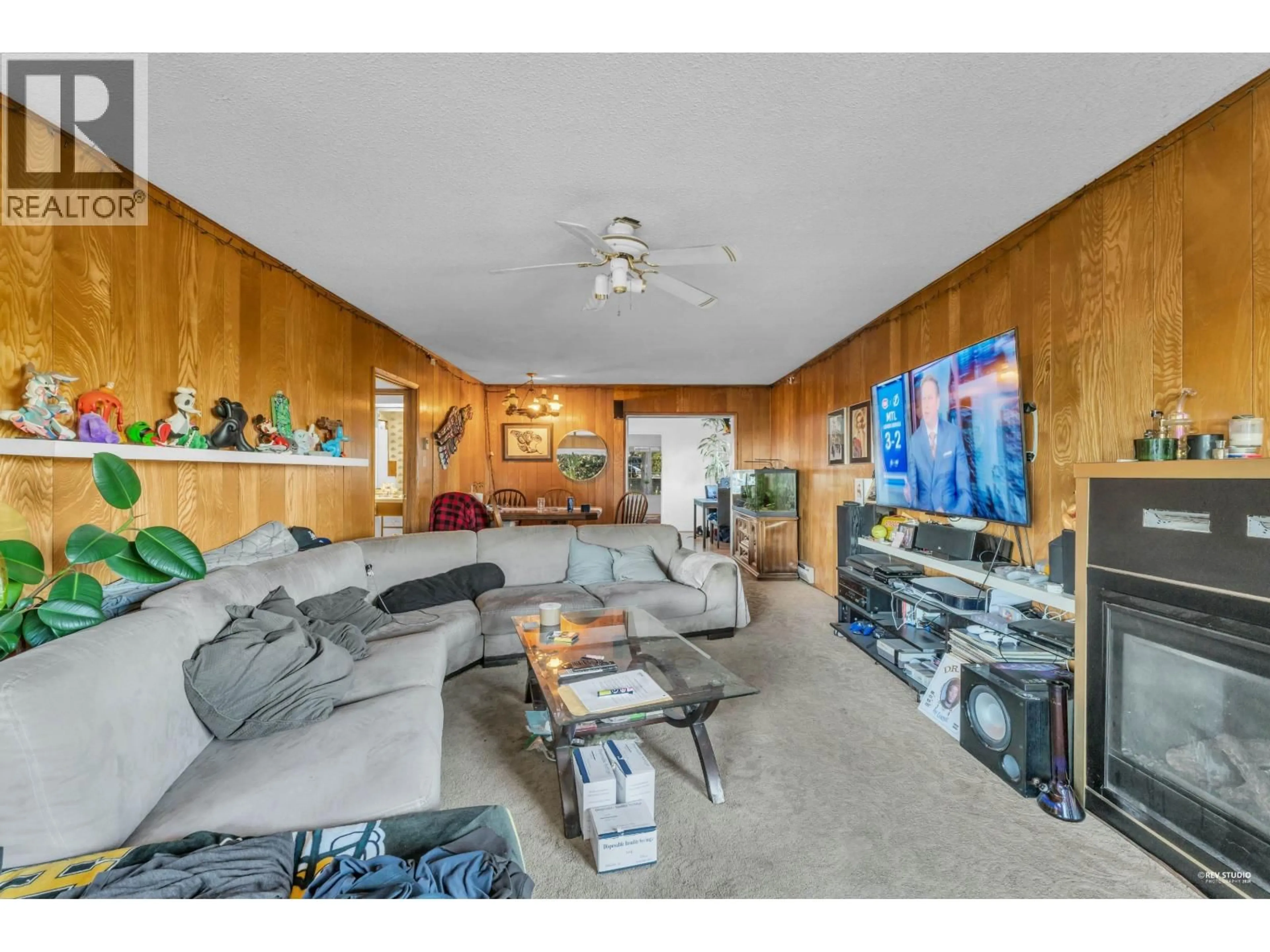 Living room with furniture, unknown for 1144 ROCHESTER AVENUE, Coquitlam British Columbia V3K2X4