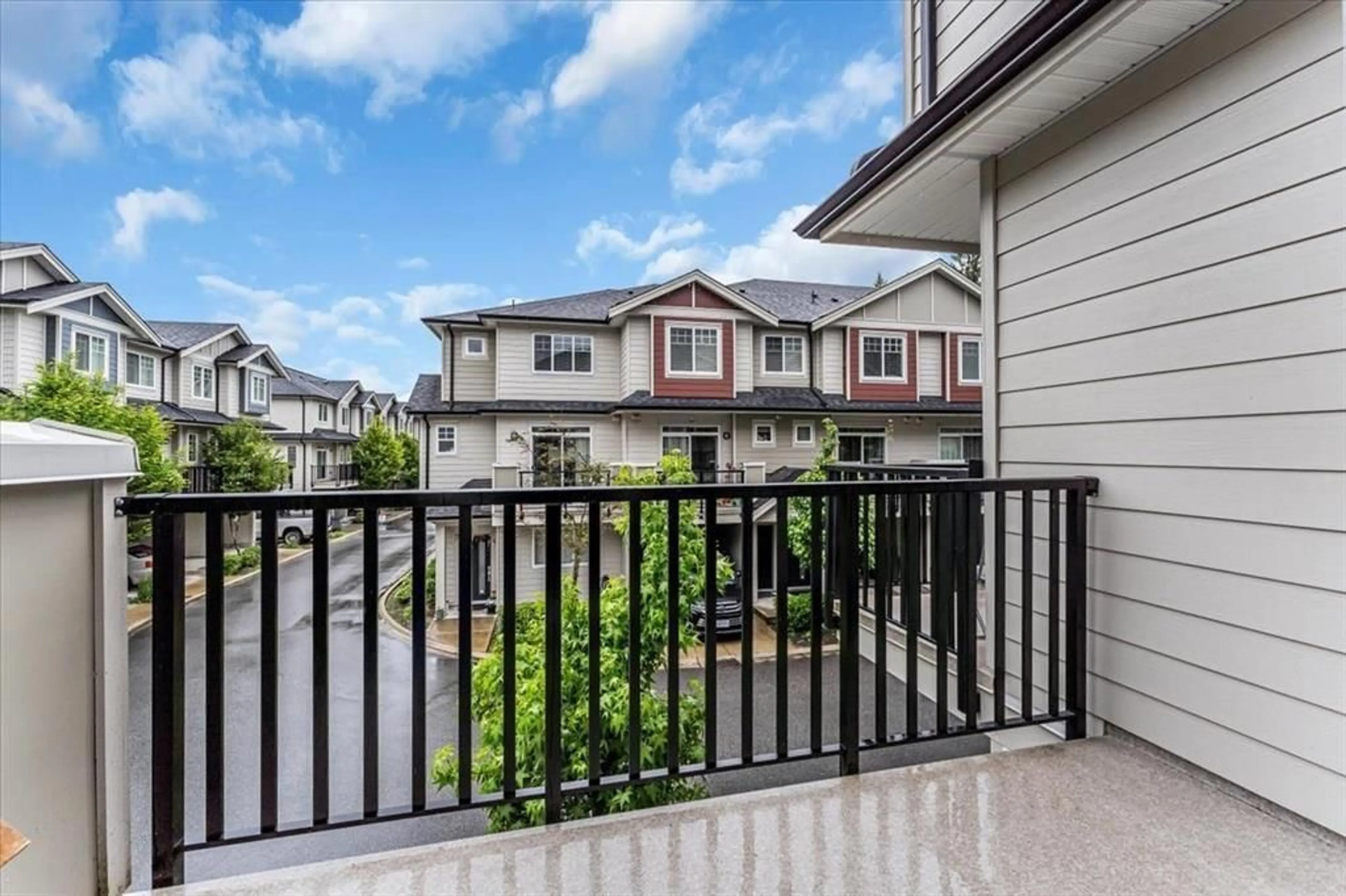 Patio, unknown for 113 - 13898 64 AVENUE, Surrey British Columbia V3W1L6