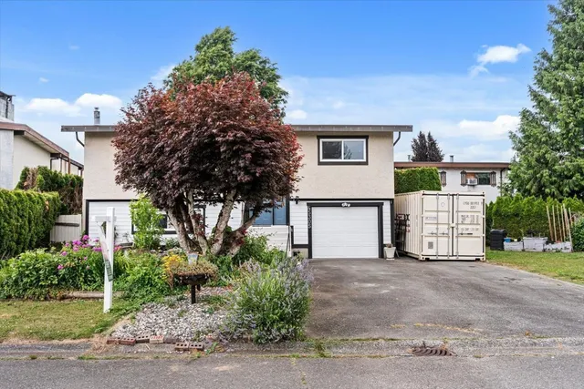 45305 PAISLEY AVENUE, Chilliwack 2