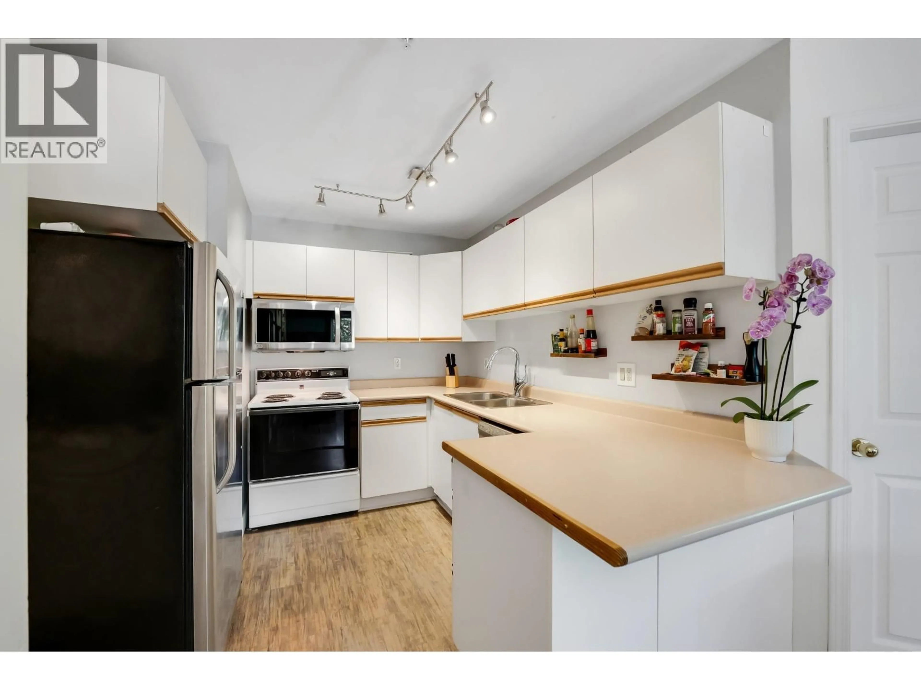 Unknown for 201B - 40120 WILLOW CRESCENT, Squamish British Columbia V8B0L7