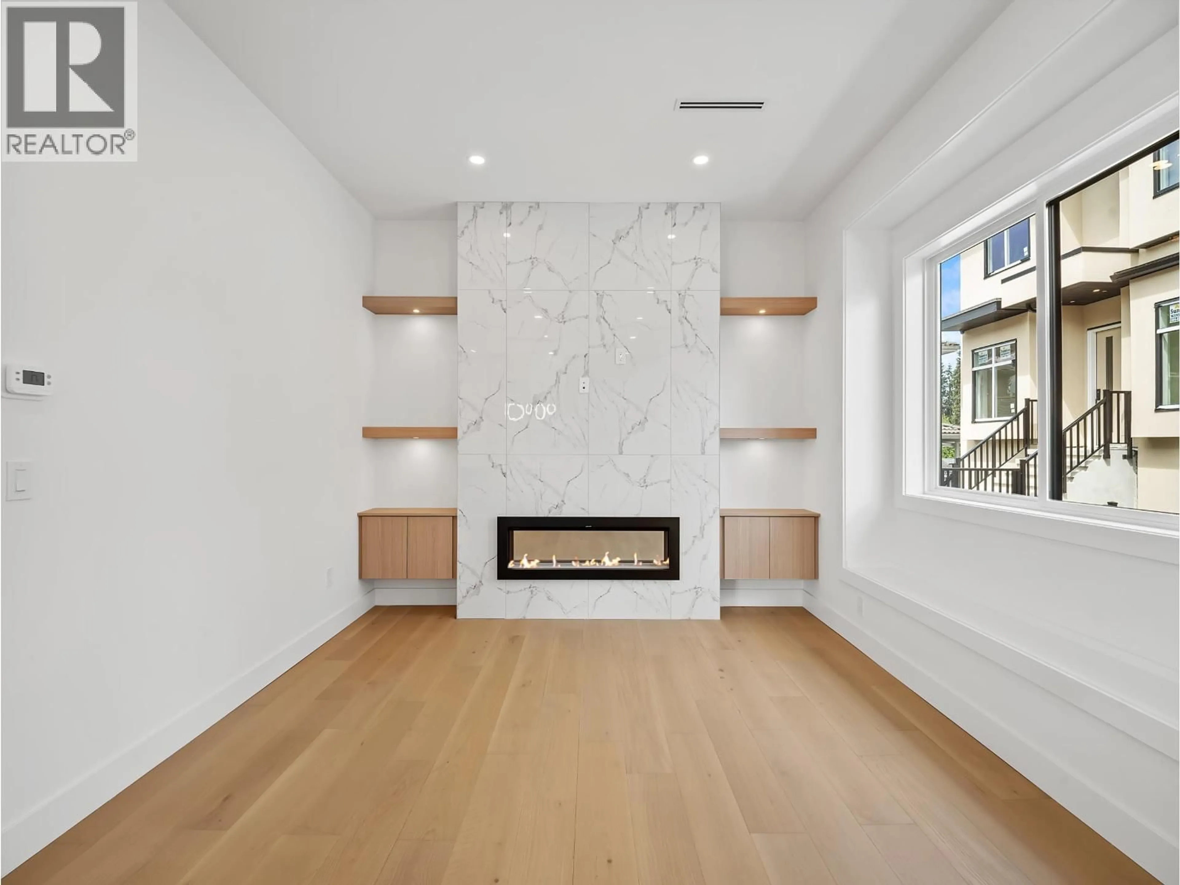 A pic of a room for 4 - 6885 AUBREY STREET, Burnaby British Columbia V5B2E4