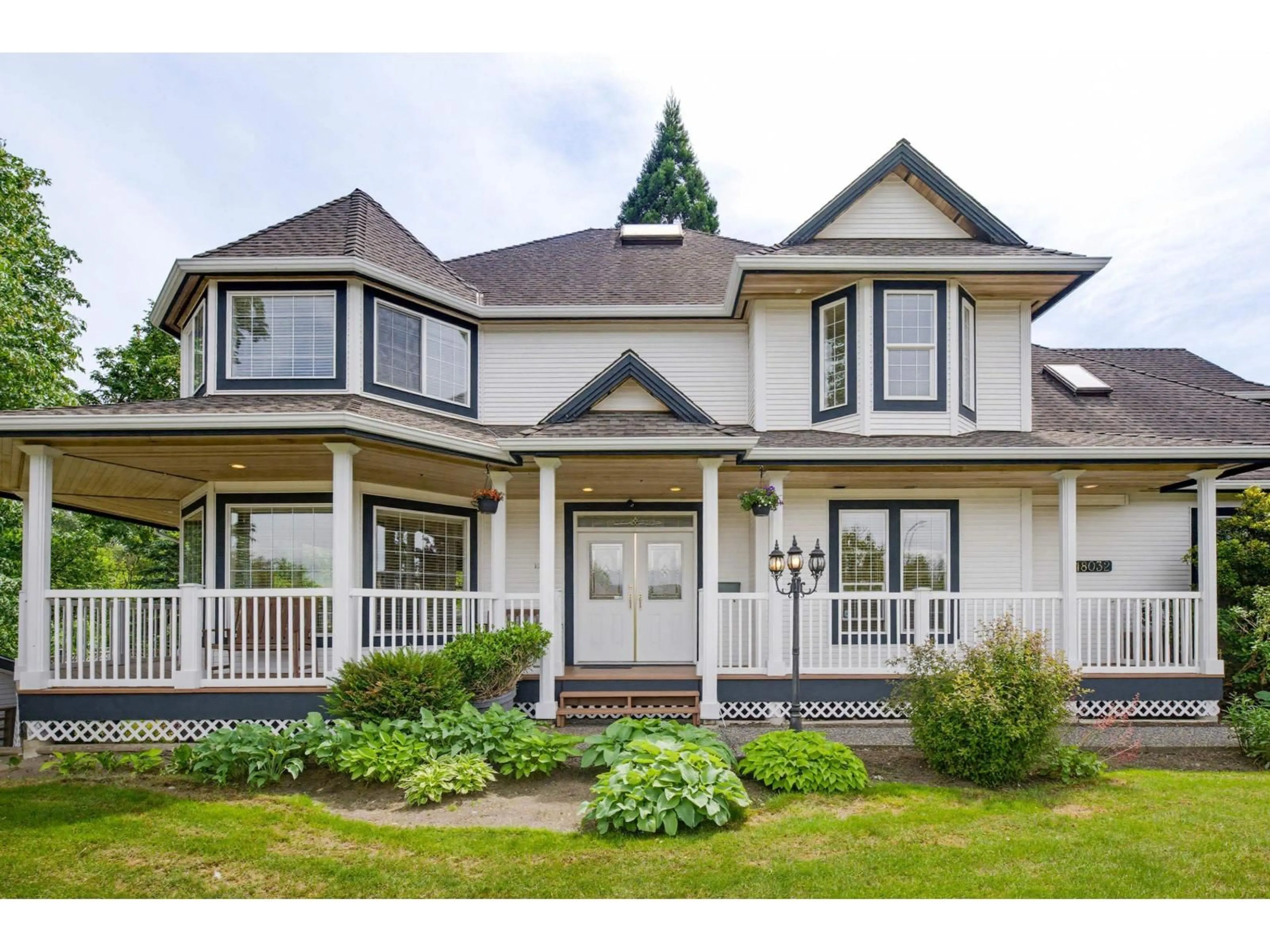 Home with vinyl exterior material, street for 18032 98 AVENUE, Surrey British Columbia V4N4V9