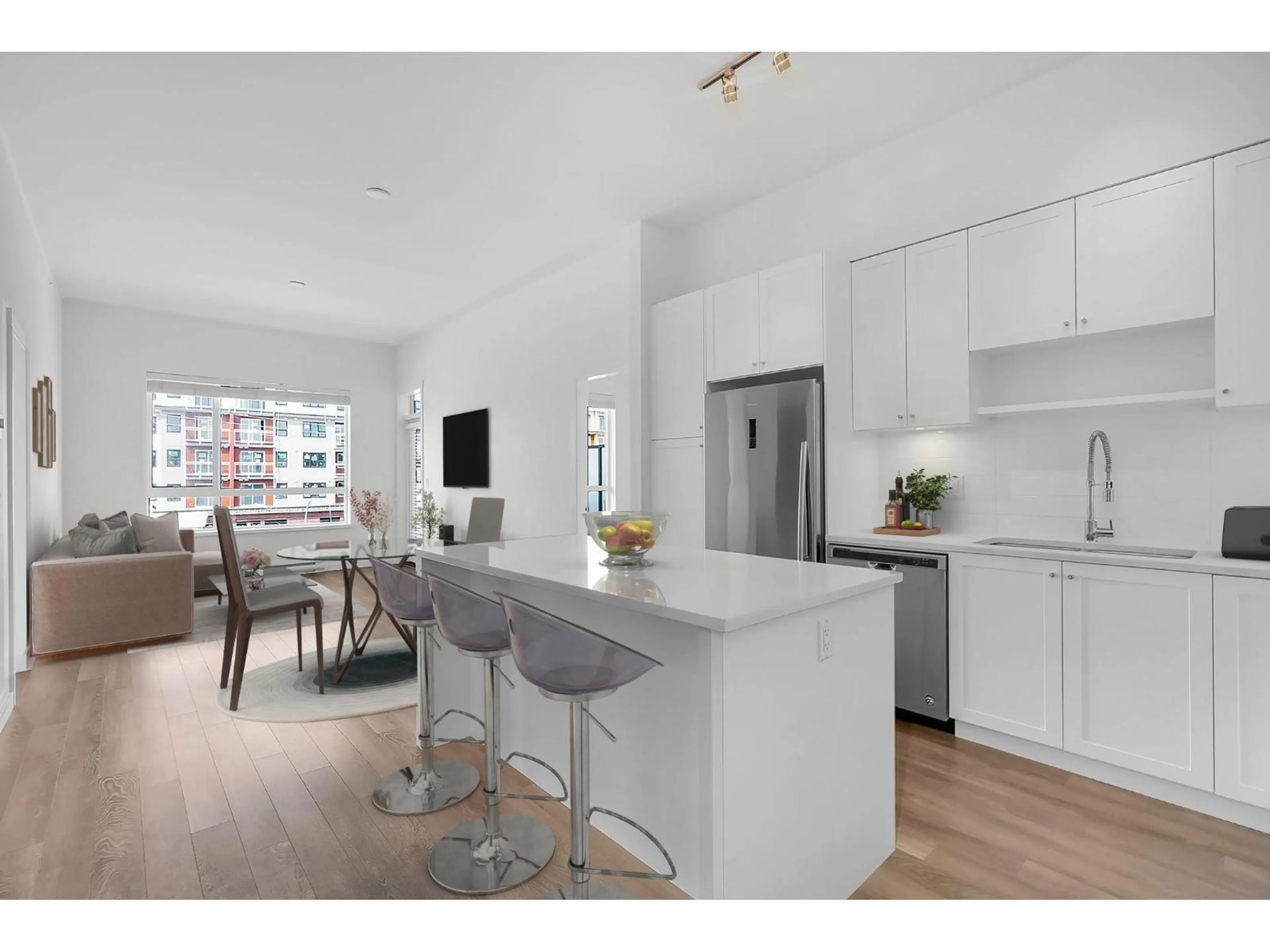 Open concept kitchen, unknown for 413 - 13628 81A AVENUE, Surrey British Columbia V3W3E2