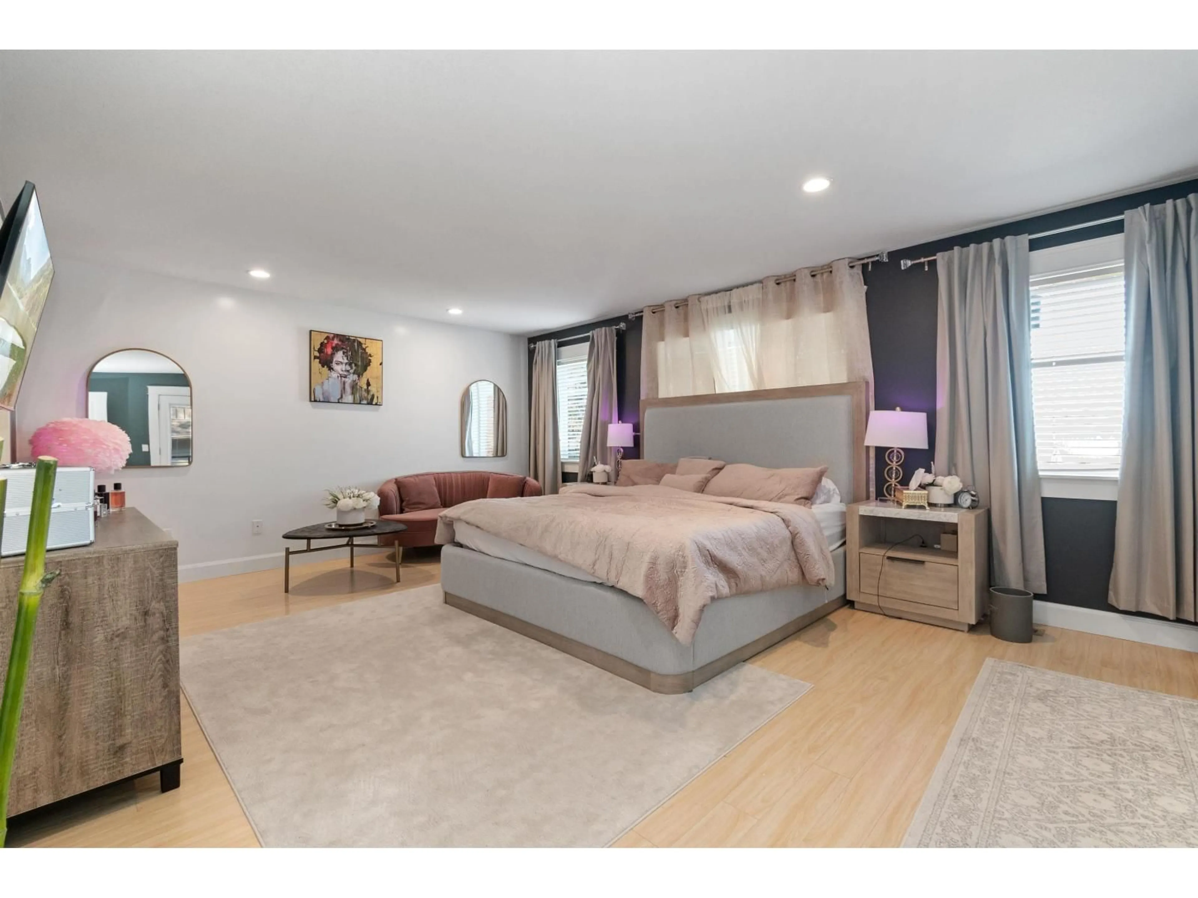 Bedroom with bed, unknown for 47202 SKYLINE DRIVE, Chilliwack British Columbia V2R0R4
