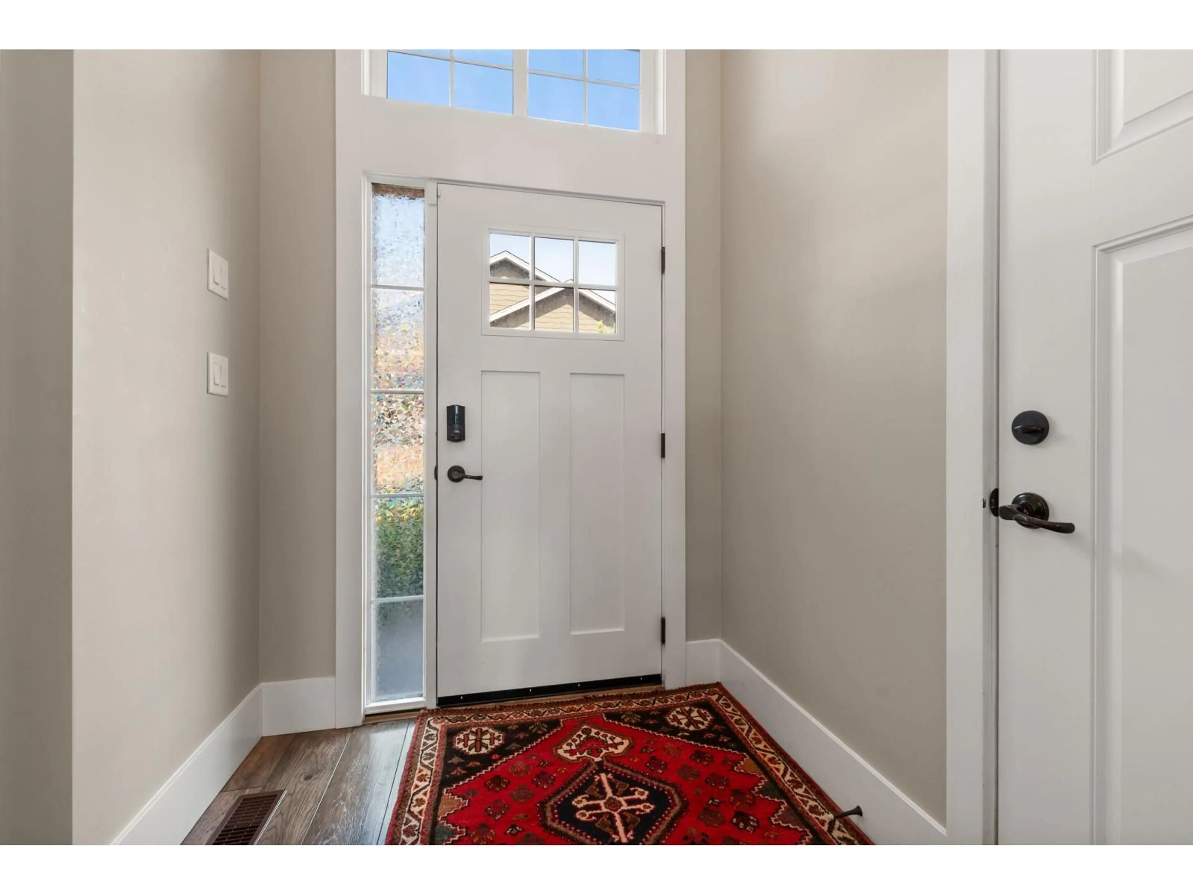 Indoor entryway for 3 - 5144 DHALIWAL PLACE, Chilliwack British Columbia V2R0W8