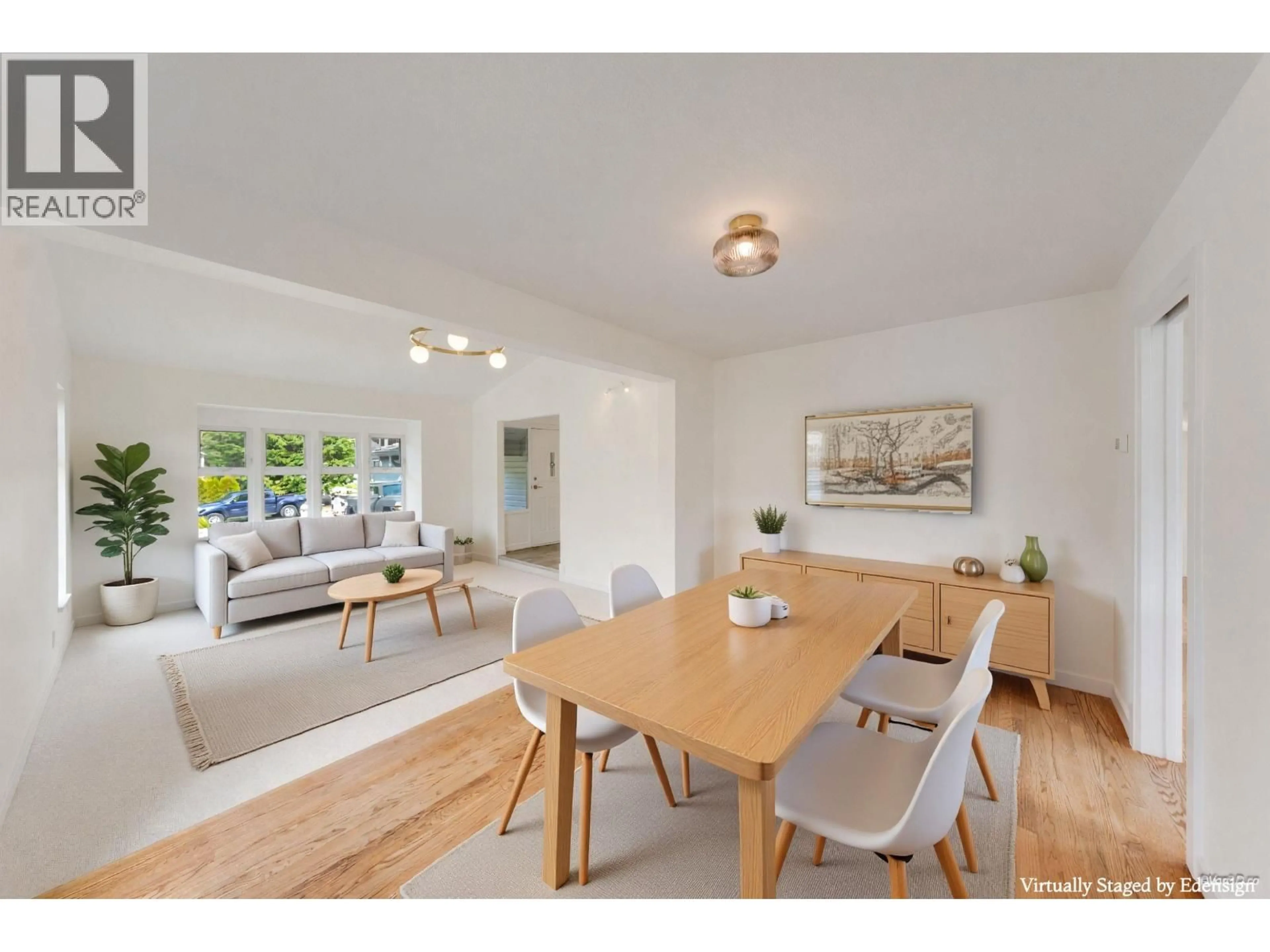 Dining room, wood/laminate floor for 1004 PIA ROAD, Squamish British Columbia V8B0G1