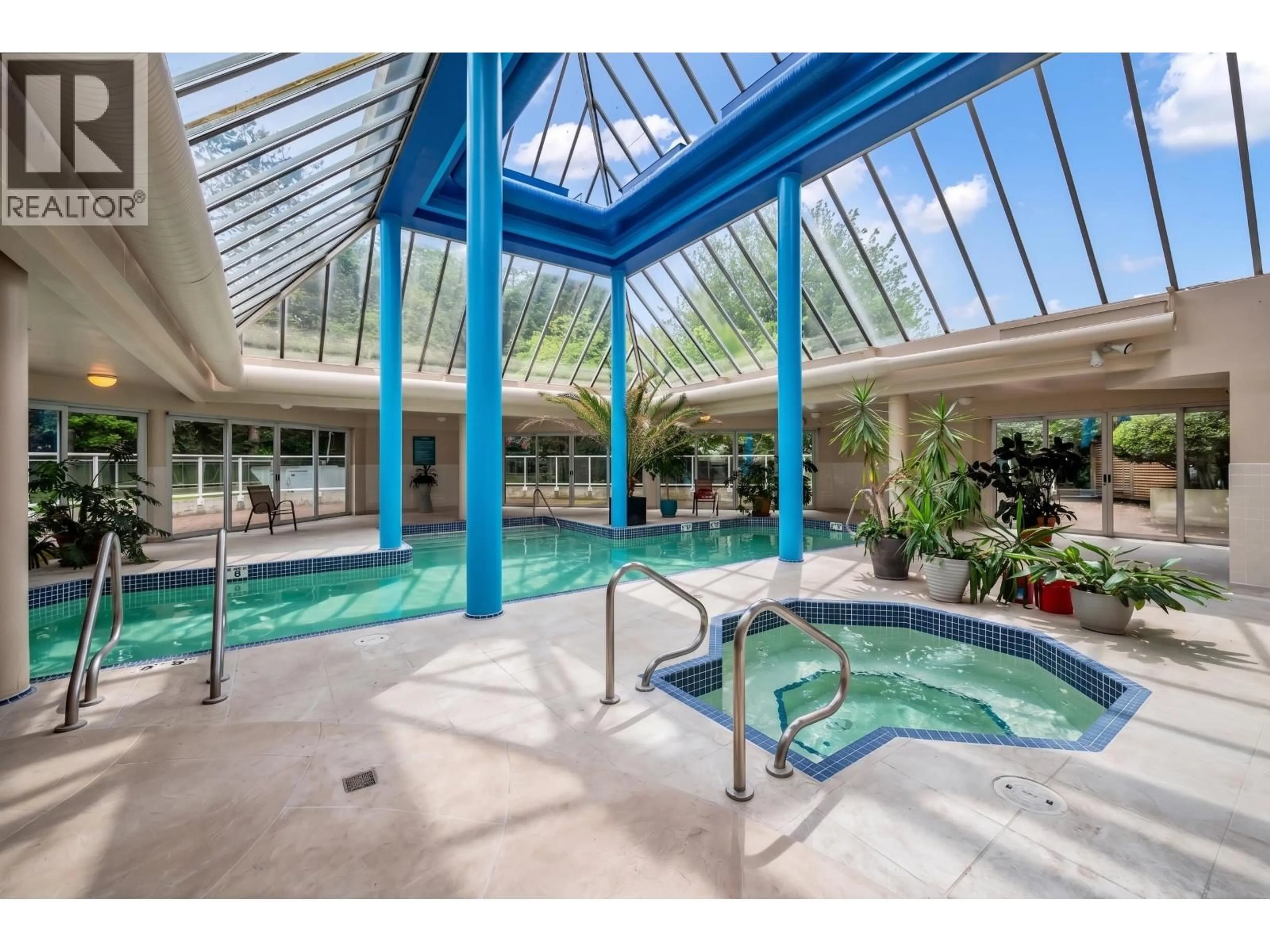 Pool for 402 - 71 JAMIESON COURT, New Westminster British Columbia V3L5R4