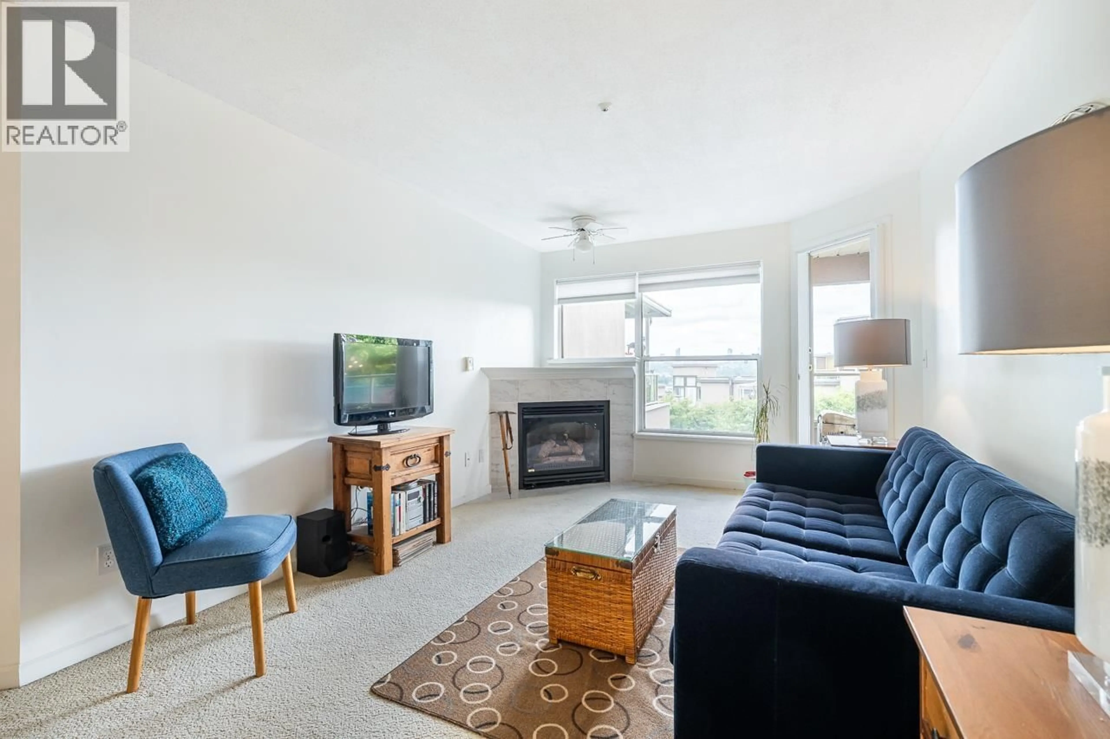 Living room with furniture, unknown for 403 - 78 RICHMOND STREET, New Westminster British Columbia V3L5T2