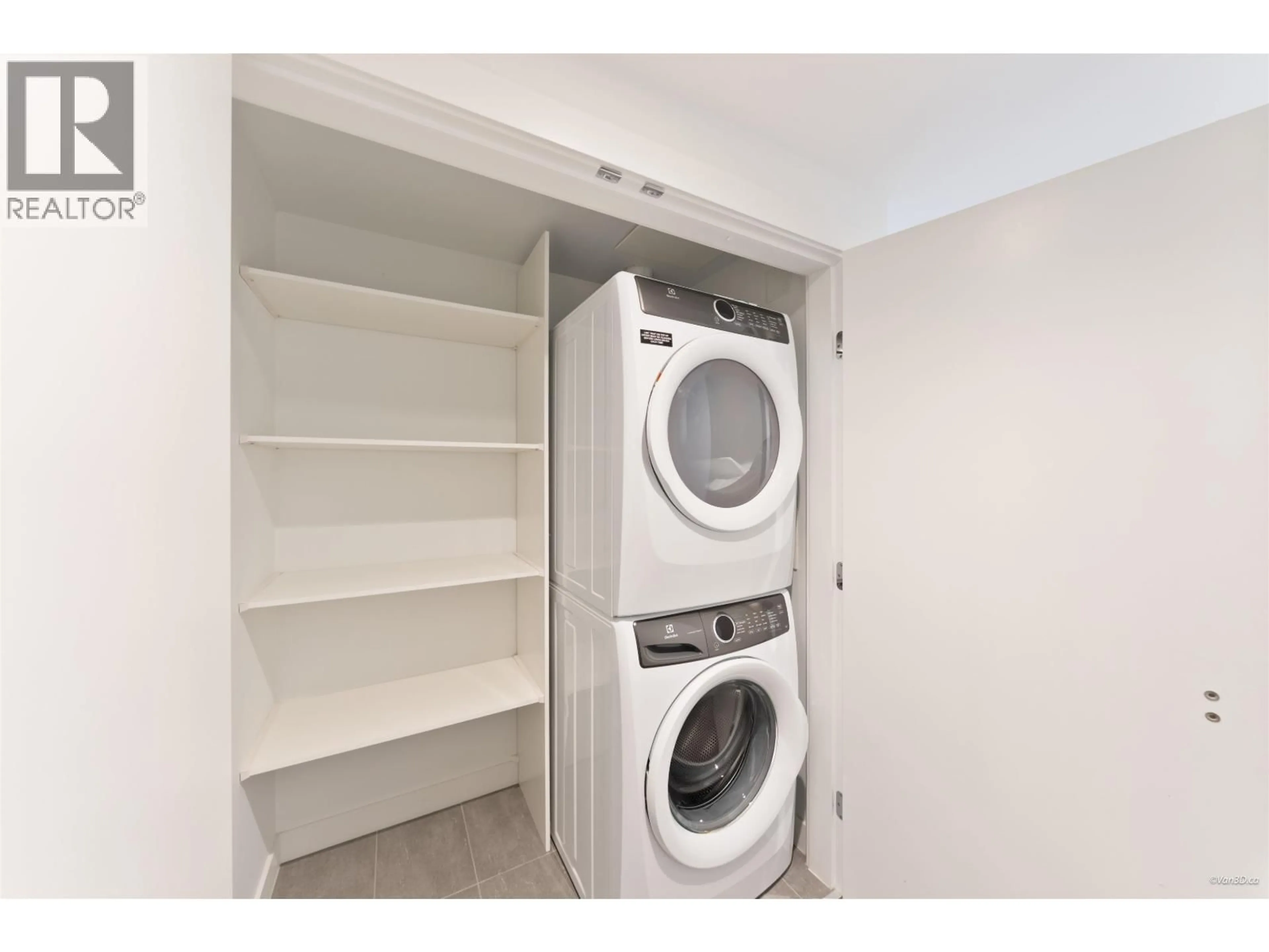 Laundry room for 2107 - 652 WHITING WAY, Coquitlam British Columbia V3J0K3