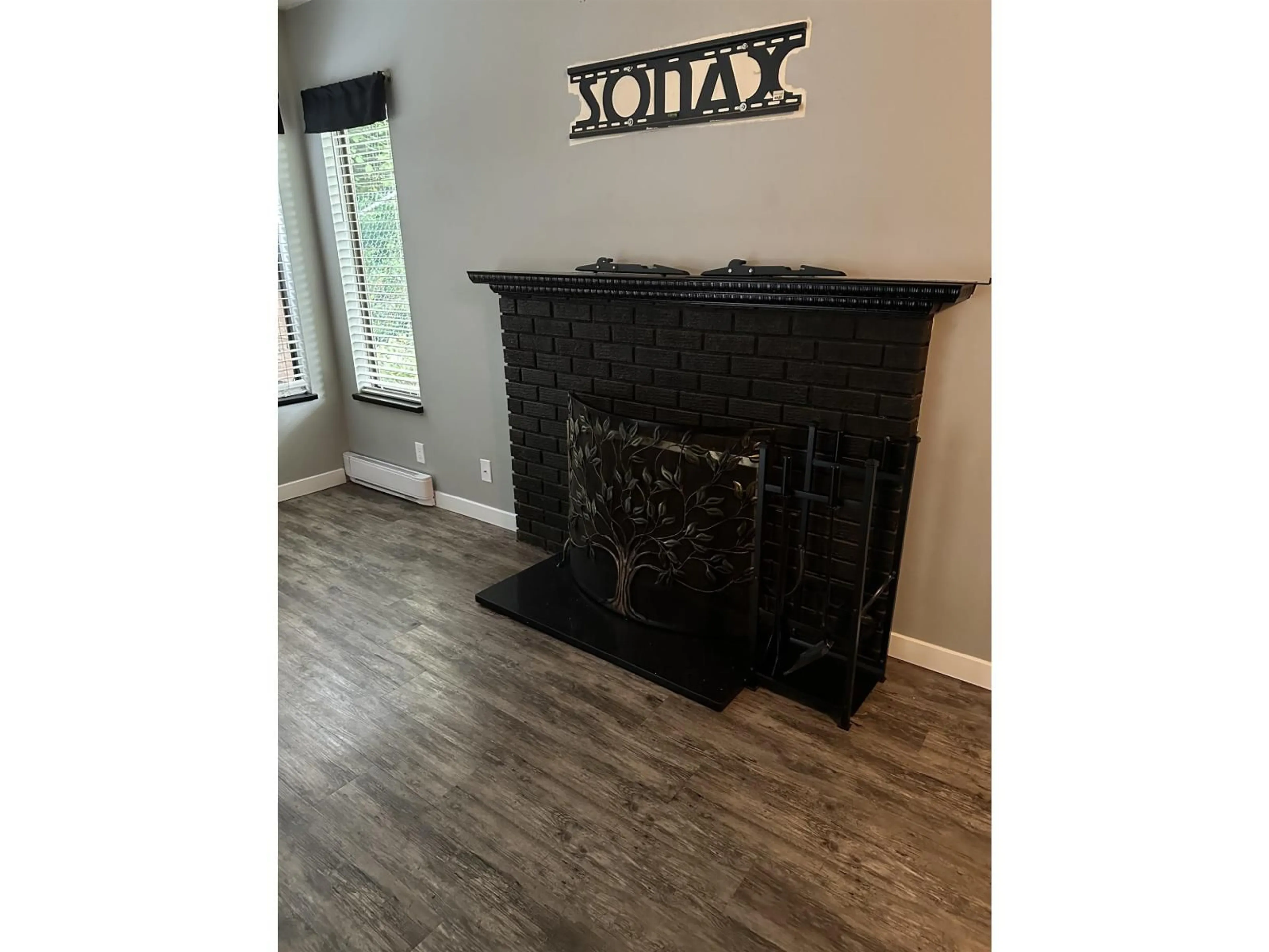 A pic of a room for 2317 - 10620 150 STREET, Surrey British Columbia V3R7K3