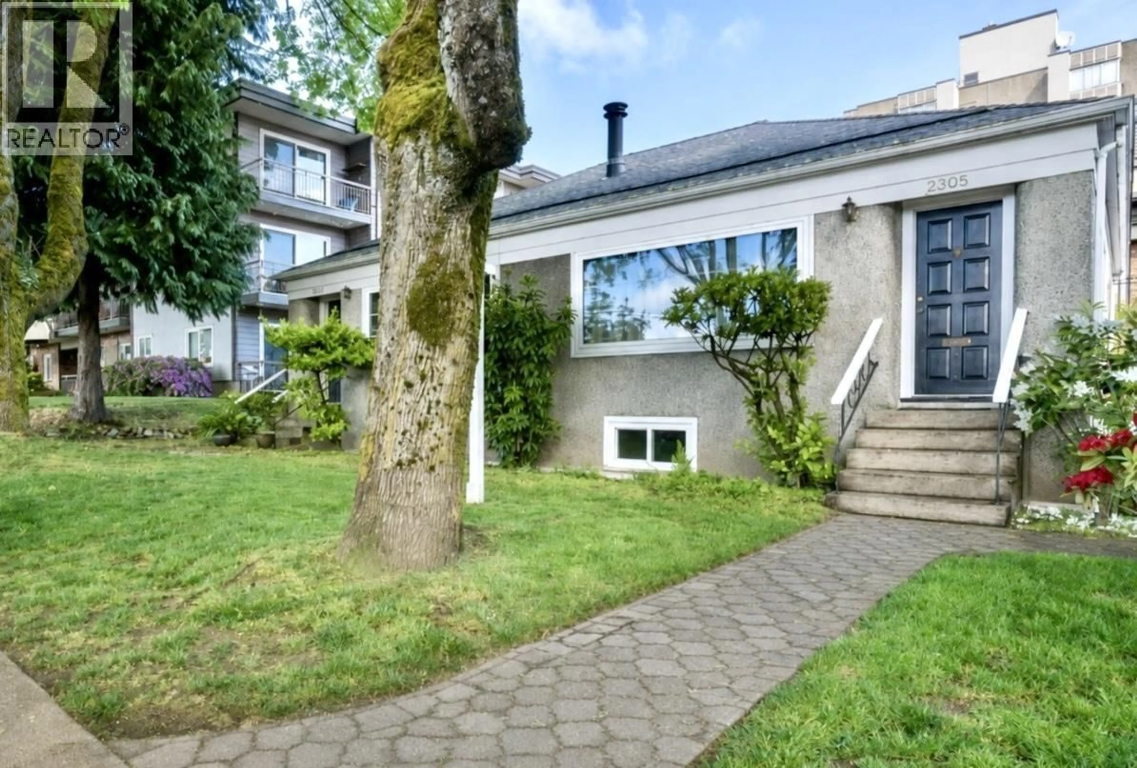 Unknown for 2305 3RD AVENUE, Vancouver British Columbia V6K1L6