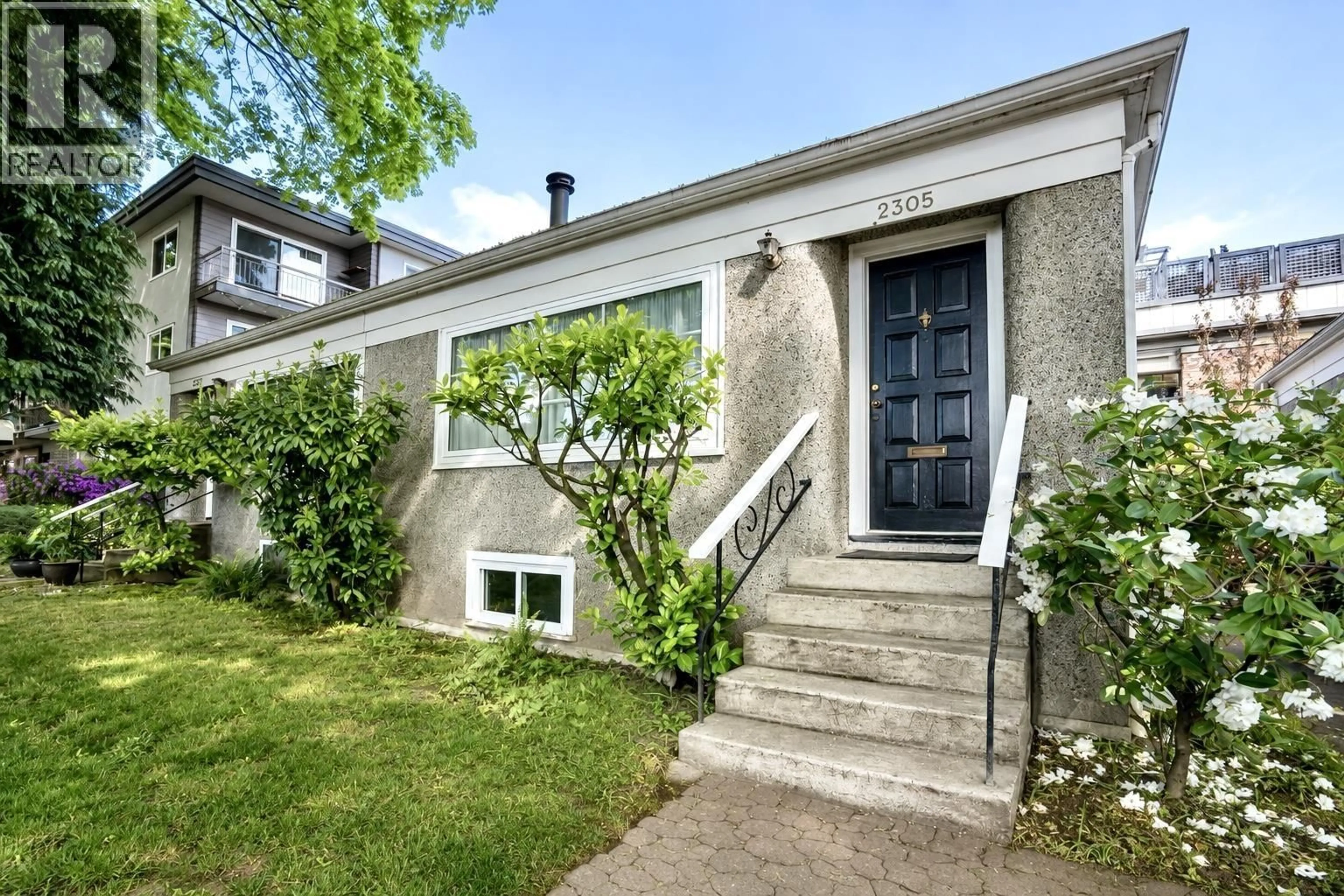 Unknown for 2305 3RD AVENUE, Vancouver British Columbia V6K1L6