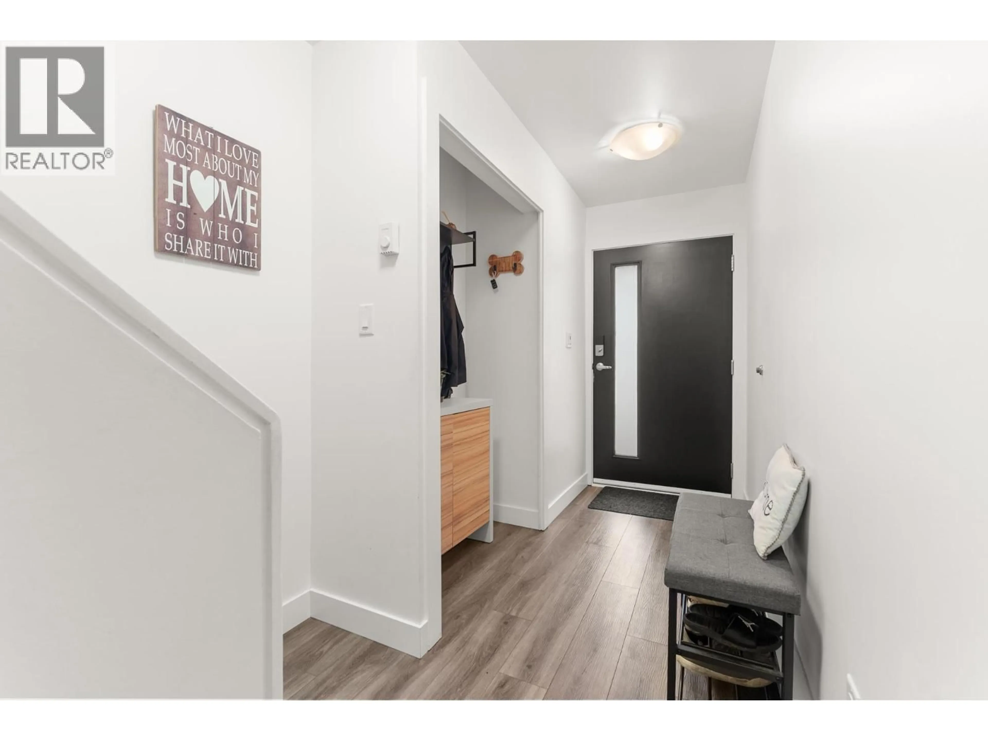 Indoor entryway for 4816 TURNBUCKLE WYND, Delta British Columbia V4K4A6