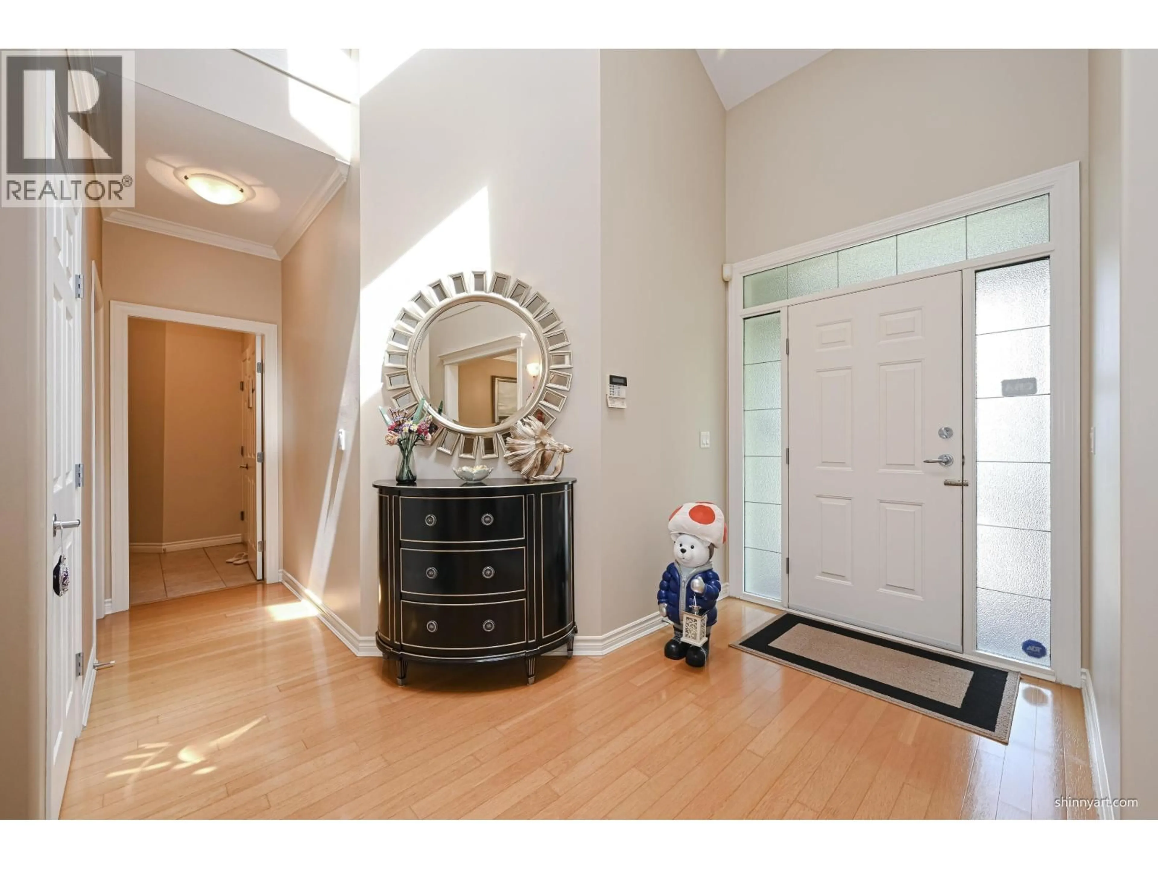 Indoor entryway for 6113 PEARKES DRIVE, Richmond British Columbia V7C5R3