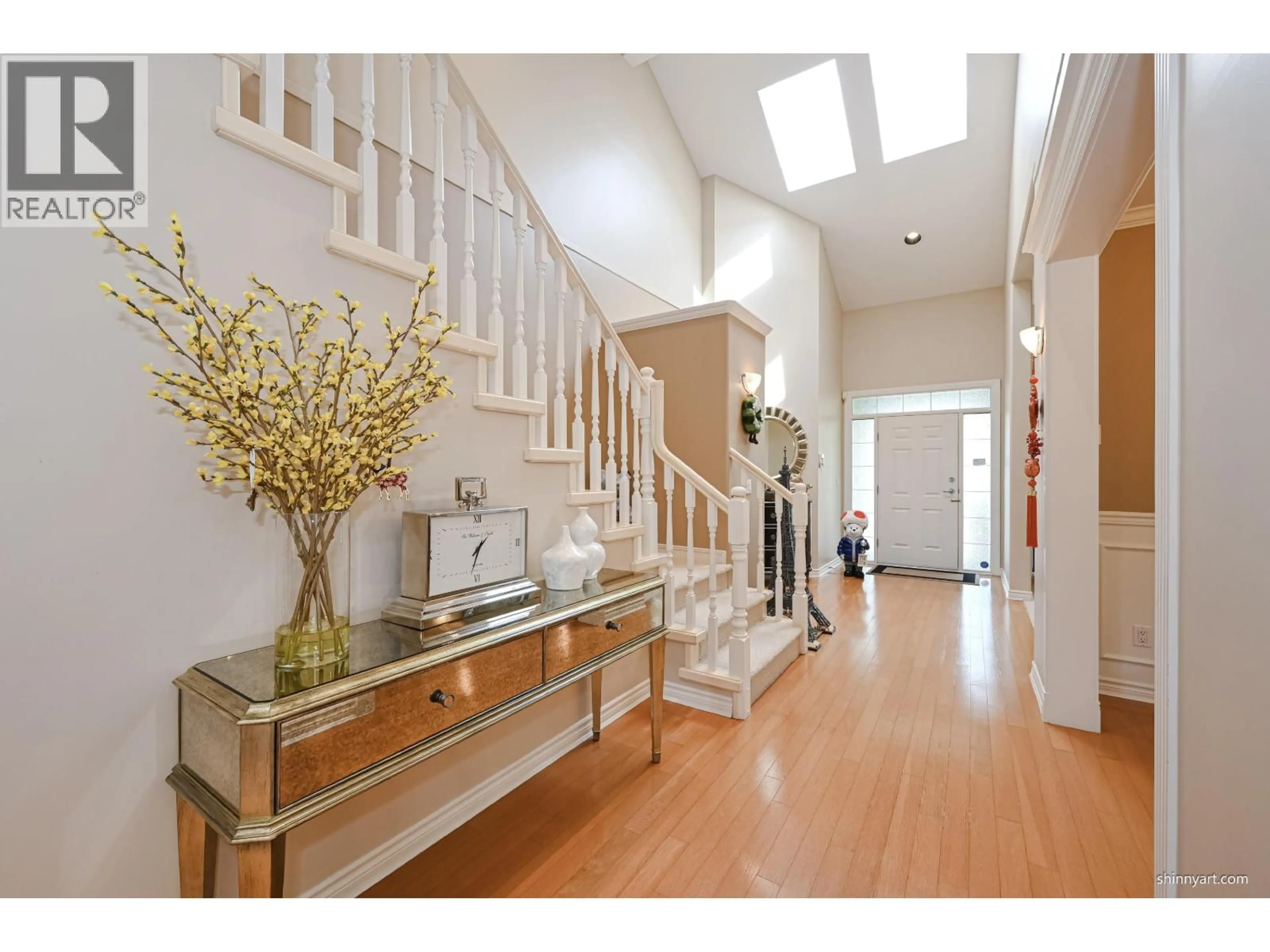 Indoor entryway for 6113 PEARKES DRIVE, Richmond British Columbia V7C5R3
