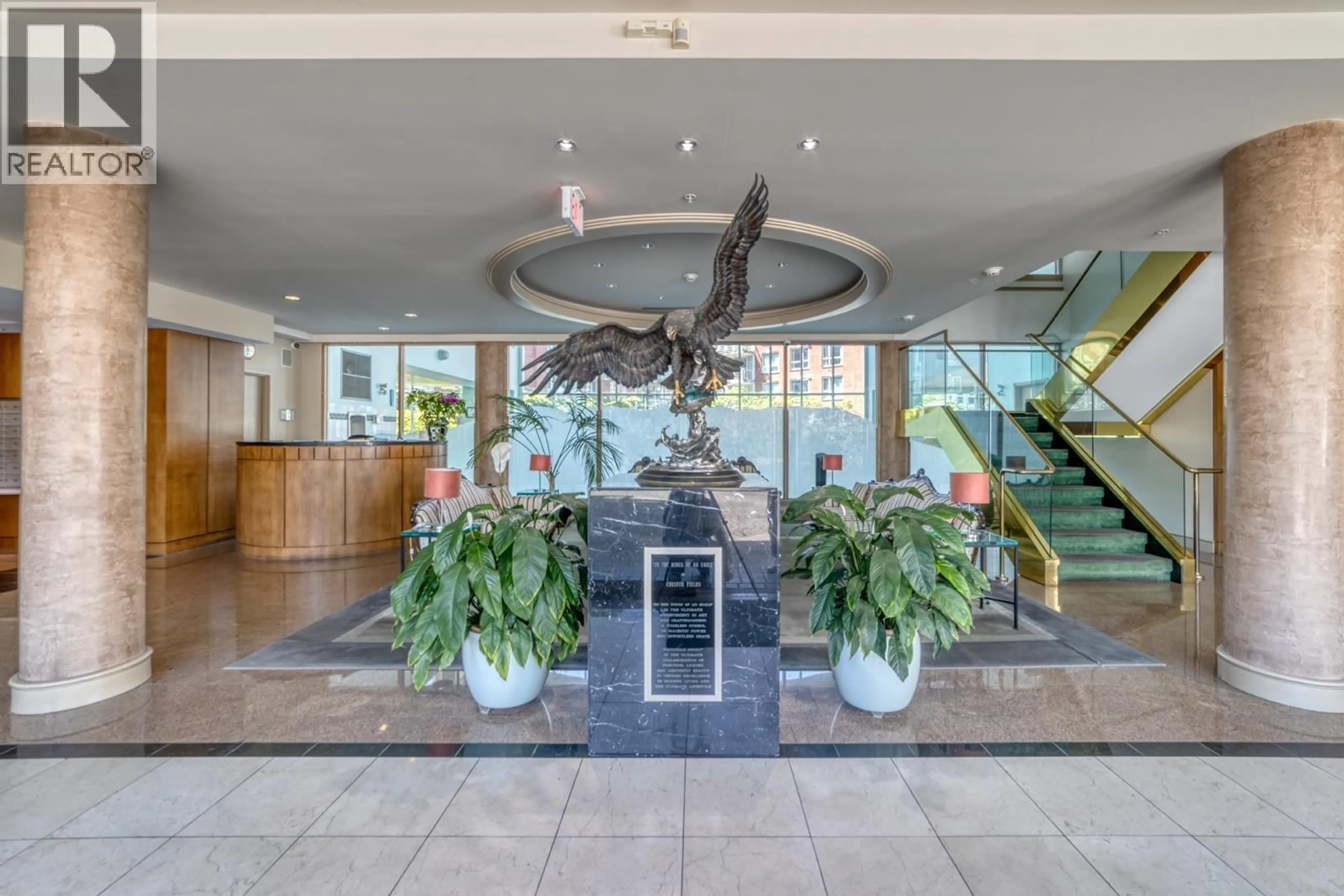 Lobby for 403 - 688 FAIRCHILD ROAD, Vancouver British Columbia V5Z4P7