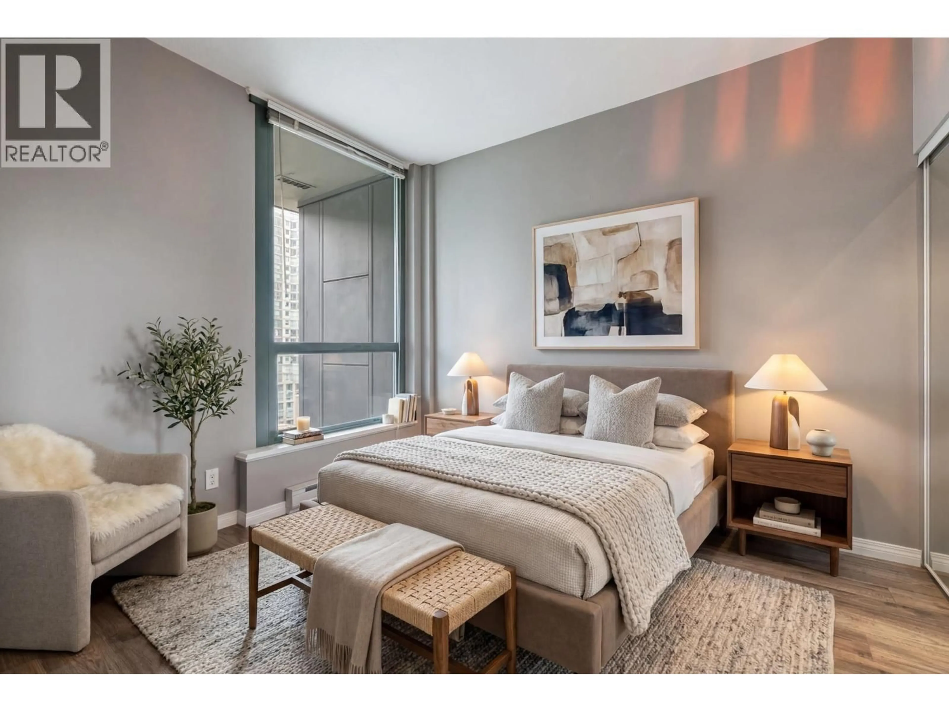 Bedroom with bed, unknown for 905 - 1239 GEORGIA STREET, Vancouver British Columbia V6E4E8