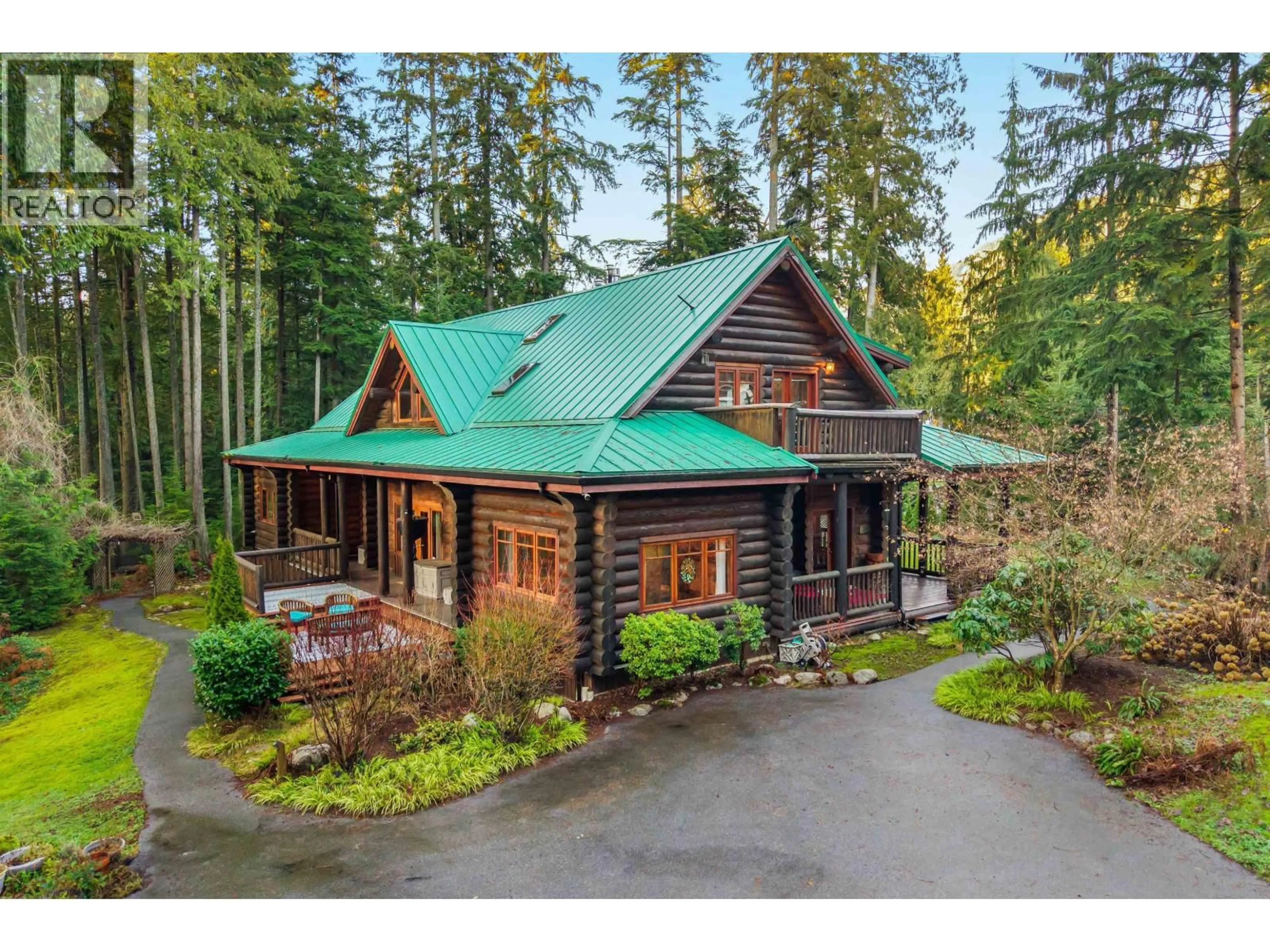 A pic from outside/outdoor area/front of a property/back of a property/a pic from drone, unknown for 3025 ANMORE CREEK WAY, Anmore British Columbia V3H5G6