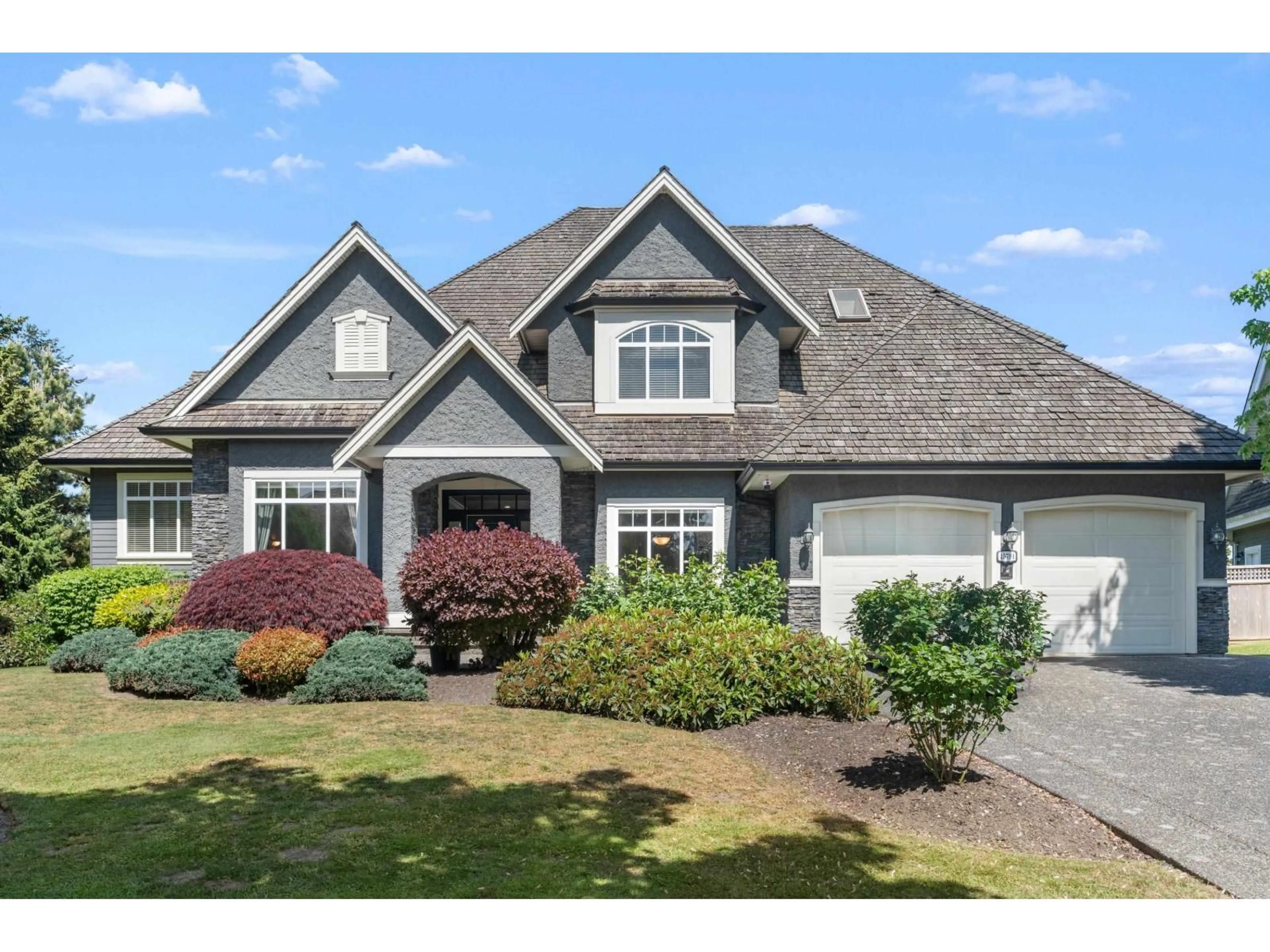Home with vinyl exterior material, street for 15791 39A AVENUE, Surrey British Columbia V3Z0L1