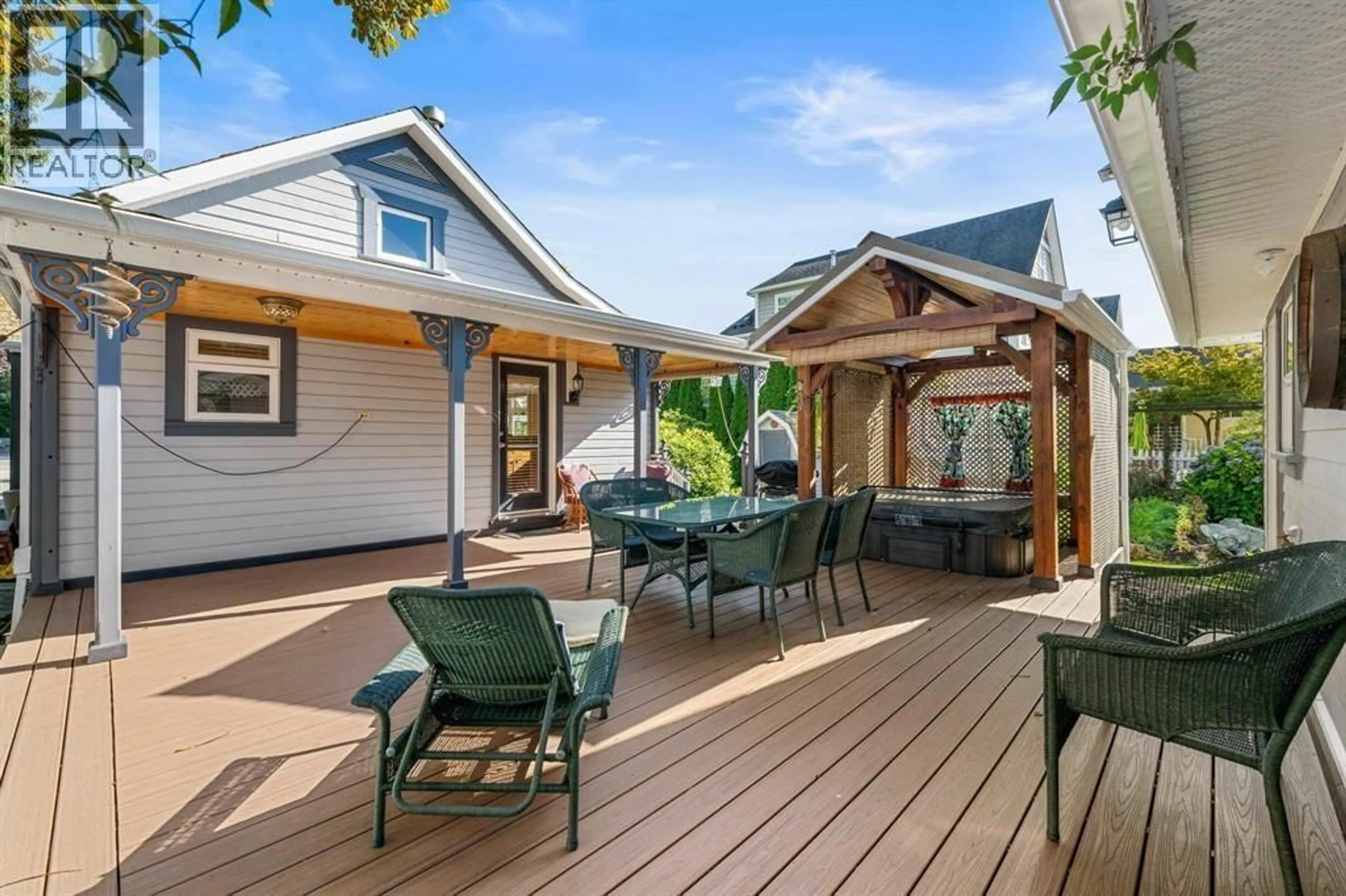 Patio, street for 4806 48 AVENUE, Delta British Columbia V4K1V1