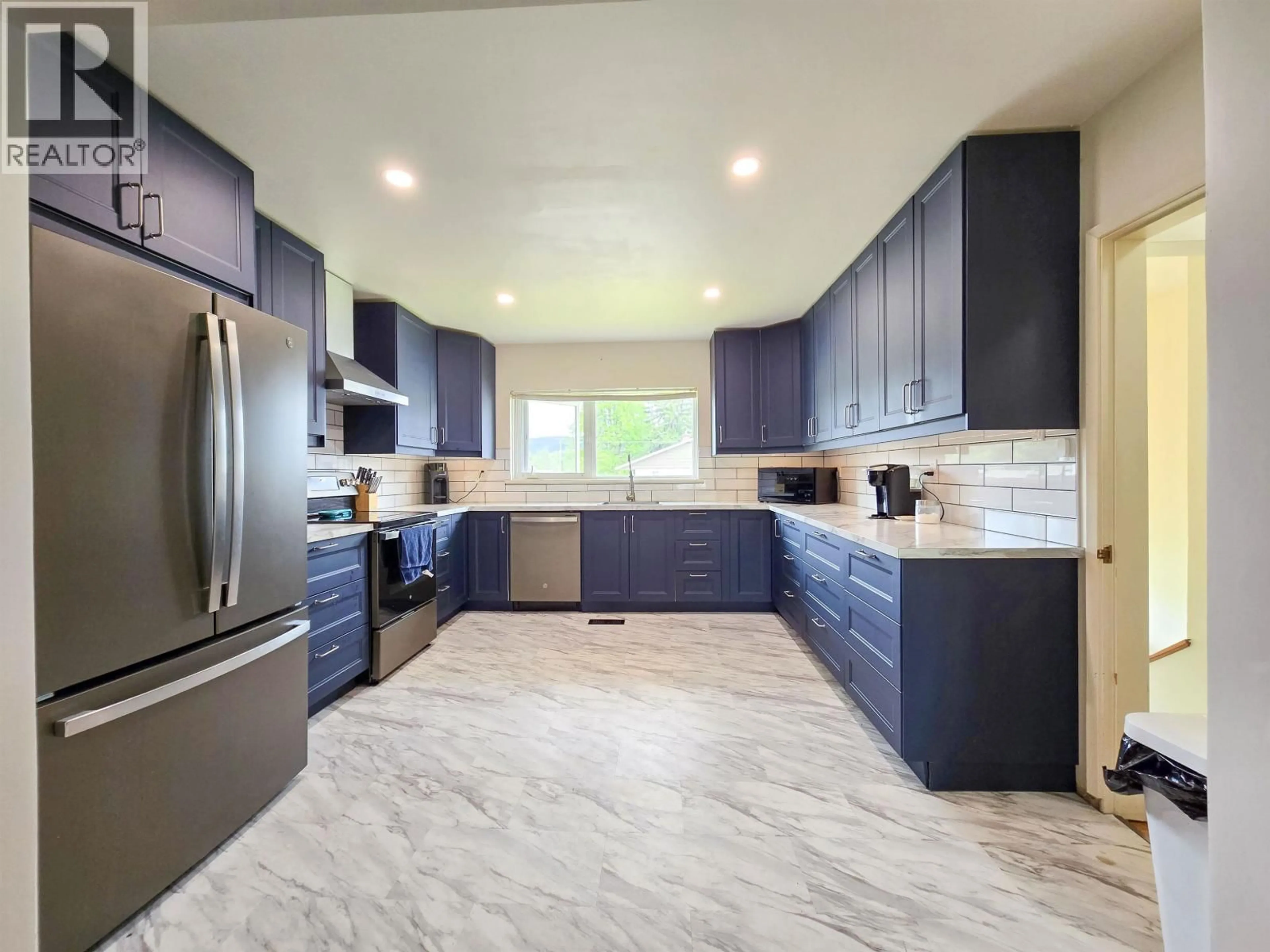 Contemporary kitchen, ceramic/tile floor for 72 STEIN STREET, Kitimat British Columbia V8C1J1