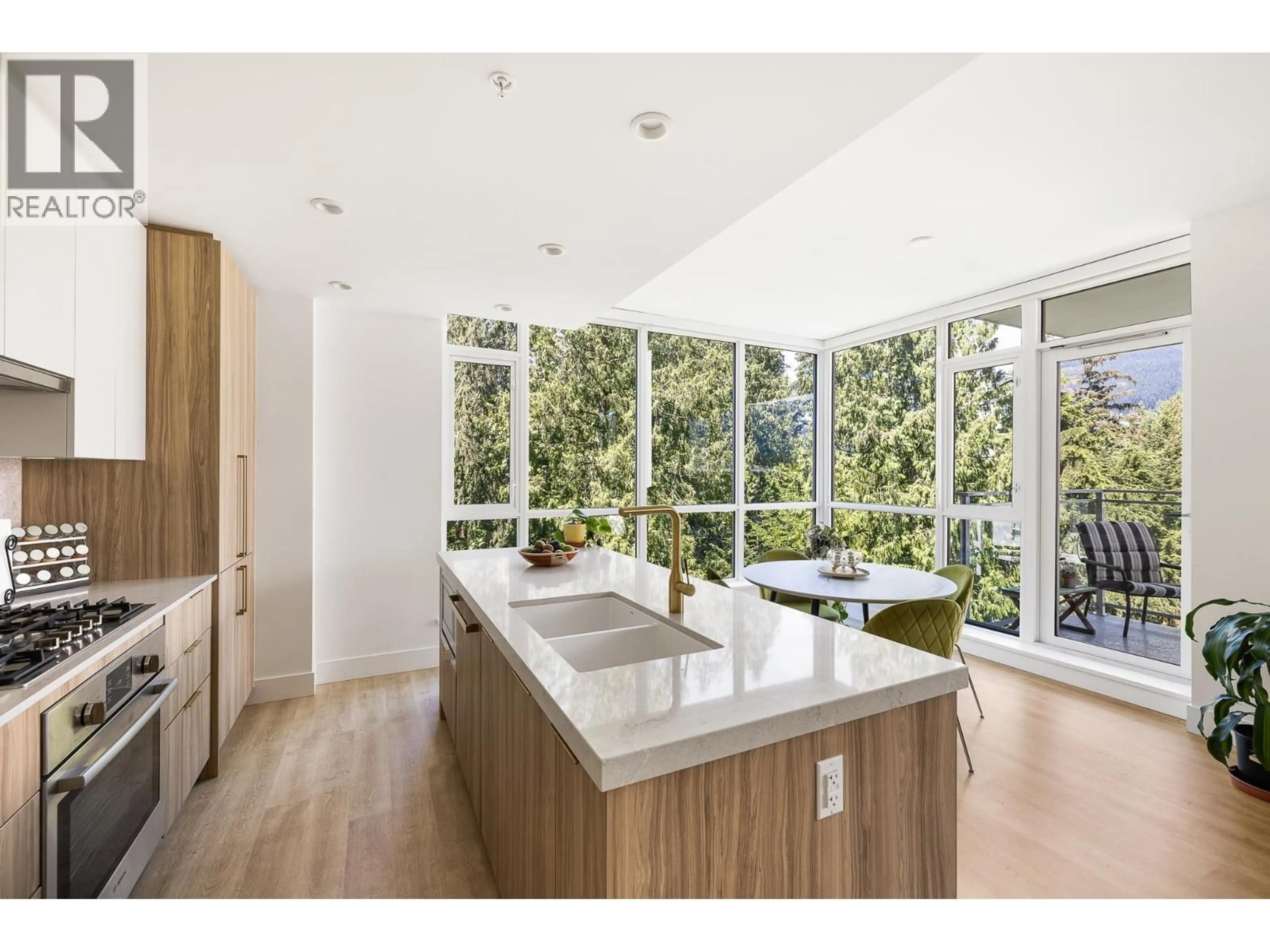 Open concept kitchen, unknown for 801 - 2325 EMERY COURT, North Vancouver British Columbia V7J0E8