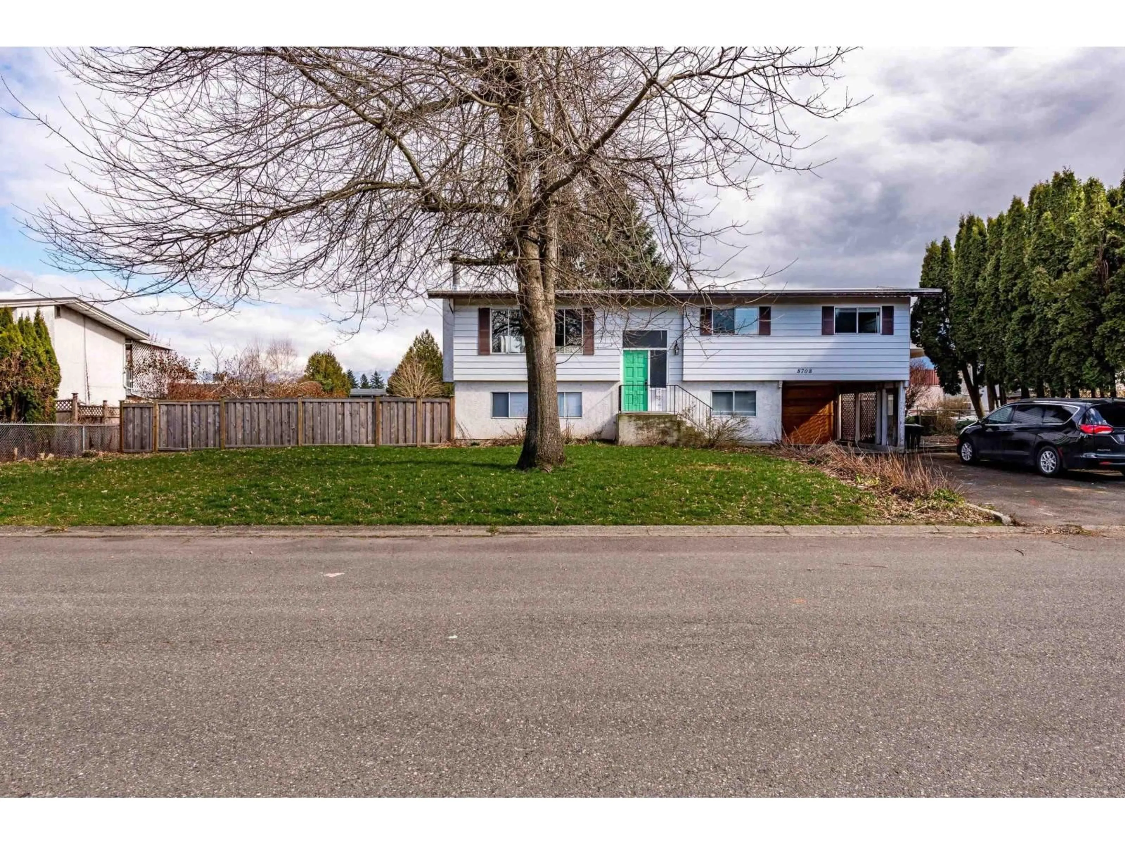 Unknown for 8708 CORNWALL CRESCENT, Chilliwack British Columbia V2P7E6