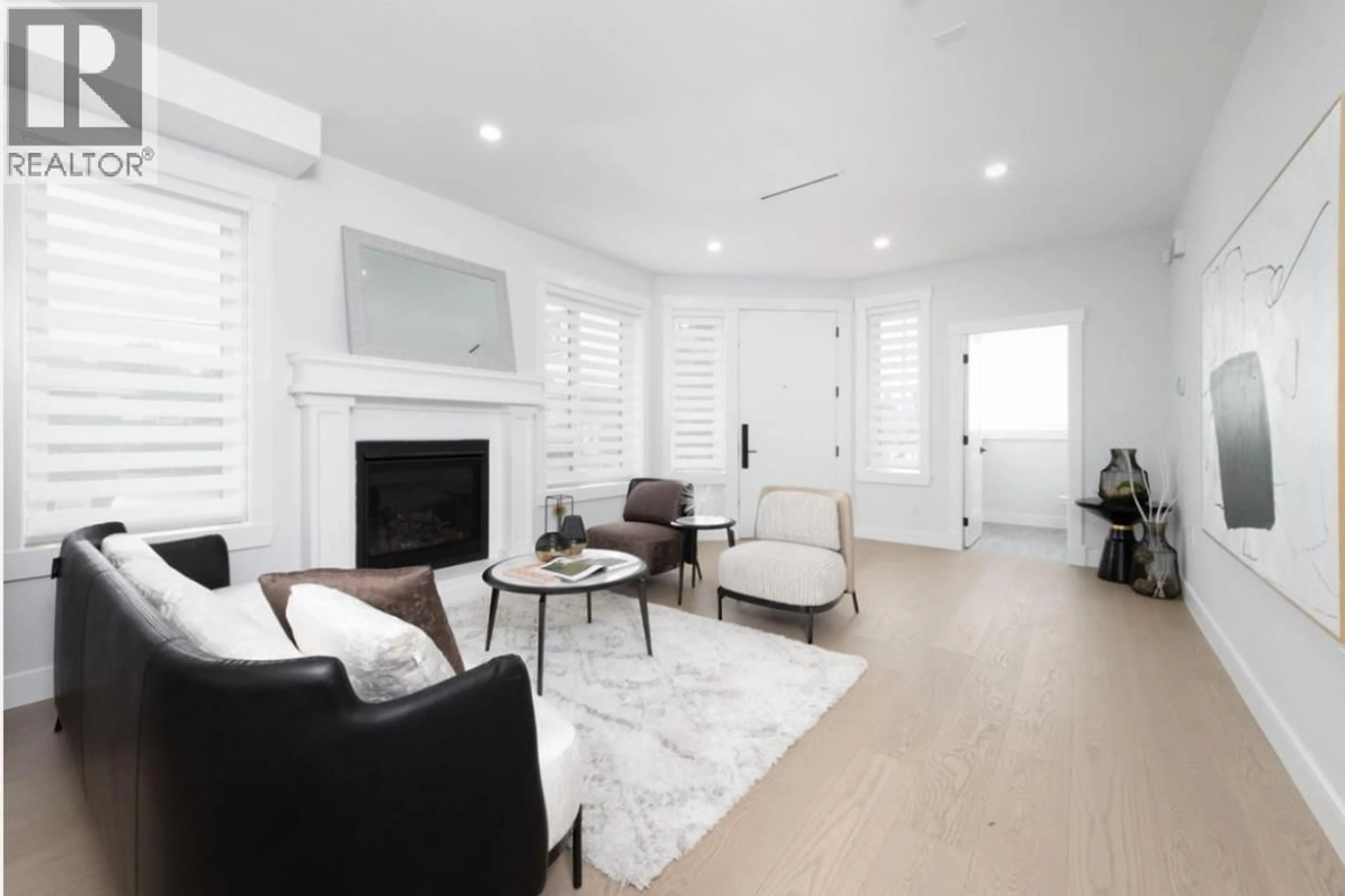Living room with furniture, unknown for 12111 TRITES ROAD, Richmond British Columbia V7E3B3